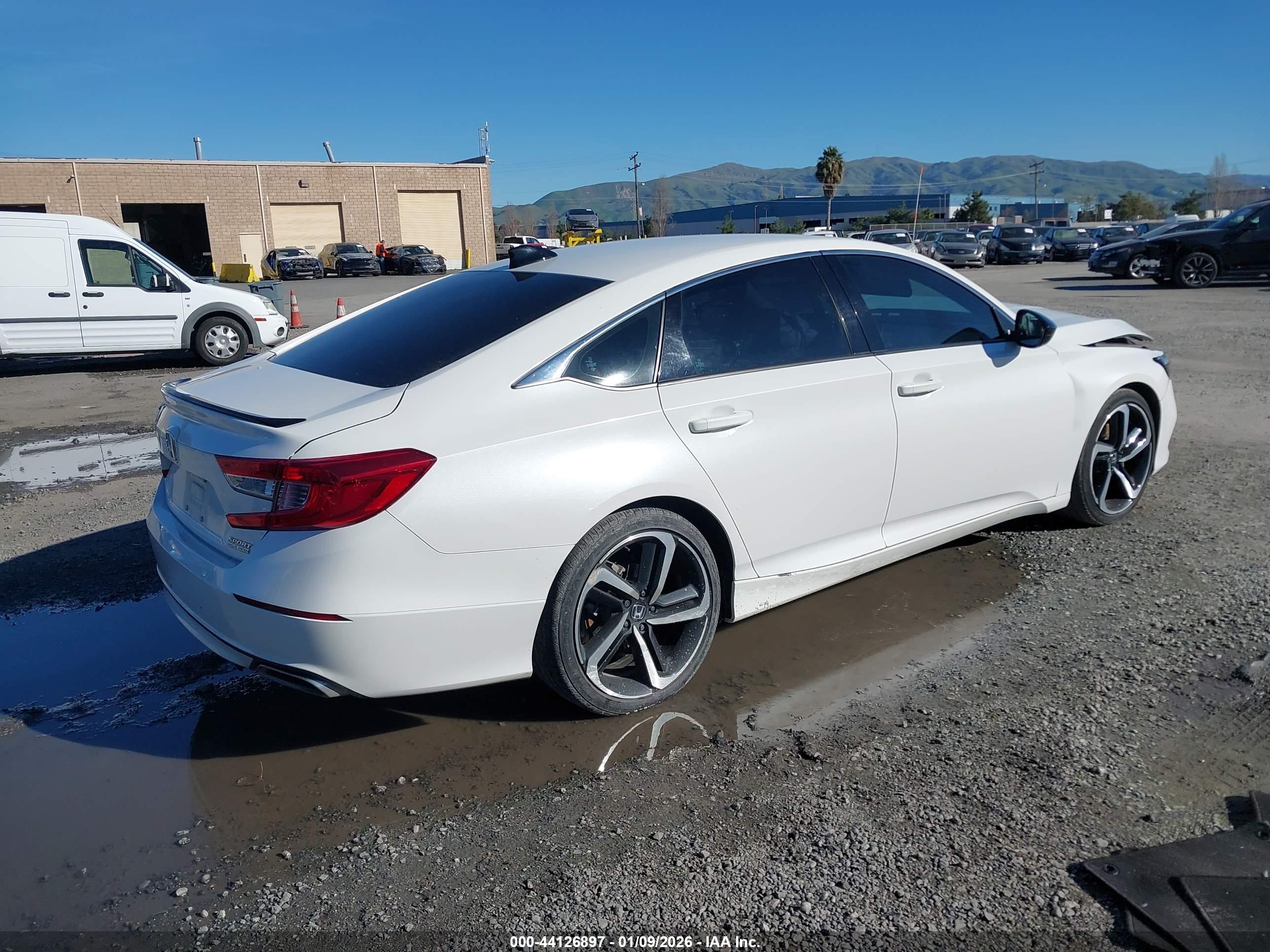 HONDA ACCORD image 4