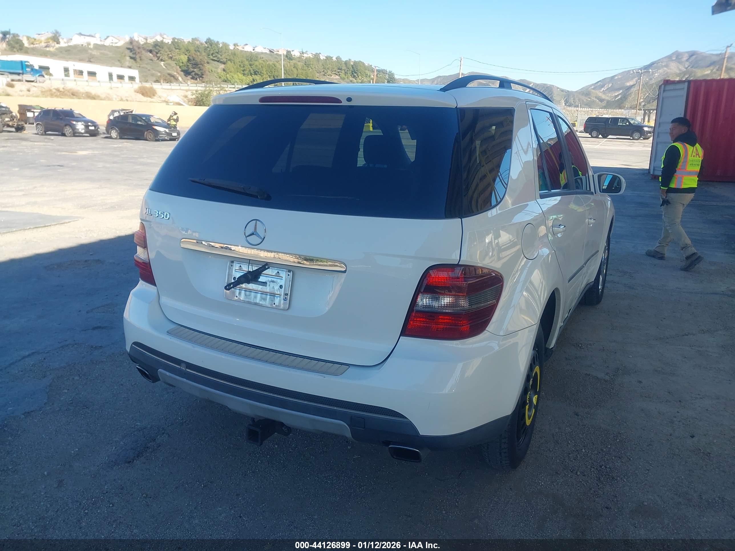 MERCEDES-BENZ ML image 4