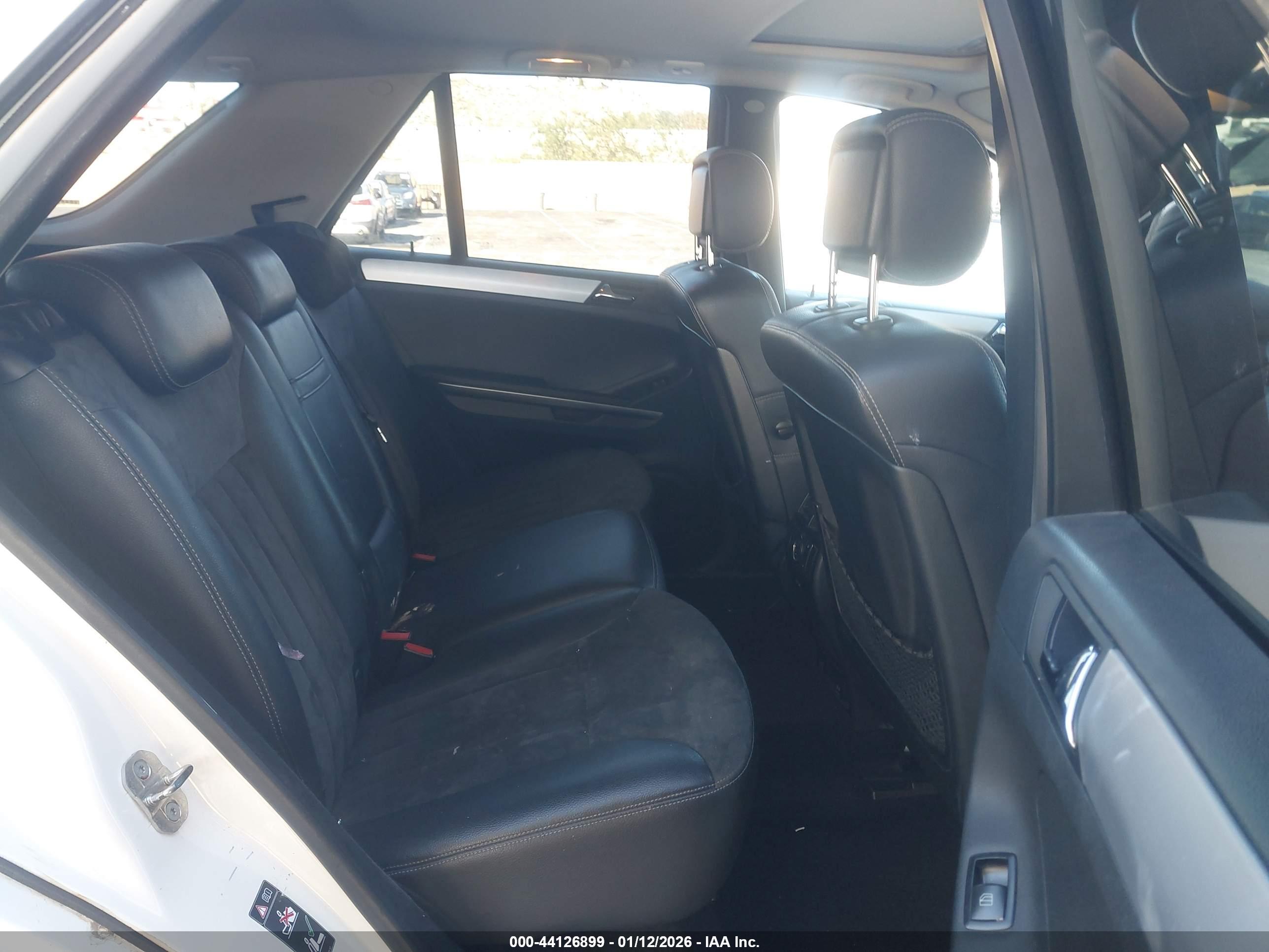 MERCEDES-BENZ ML image 8