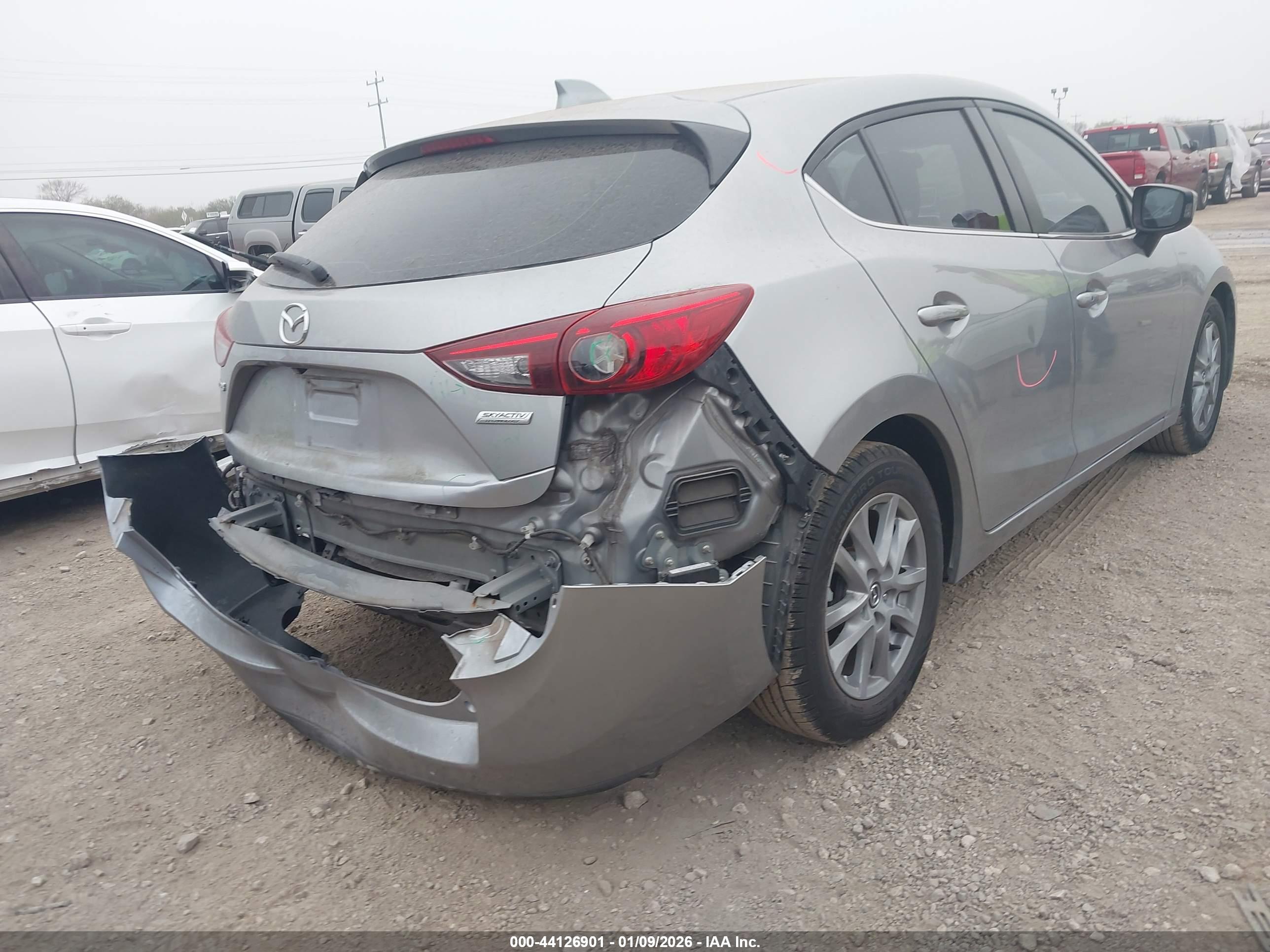 MAZDA MAZDA3 image 6