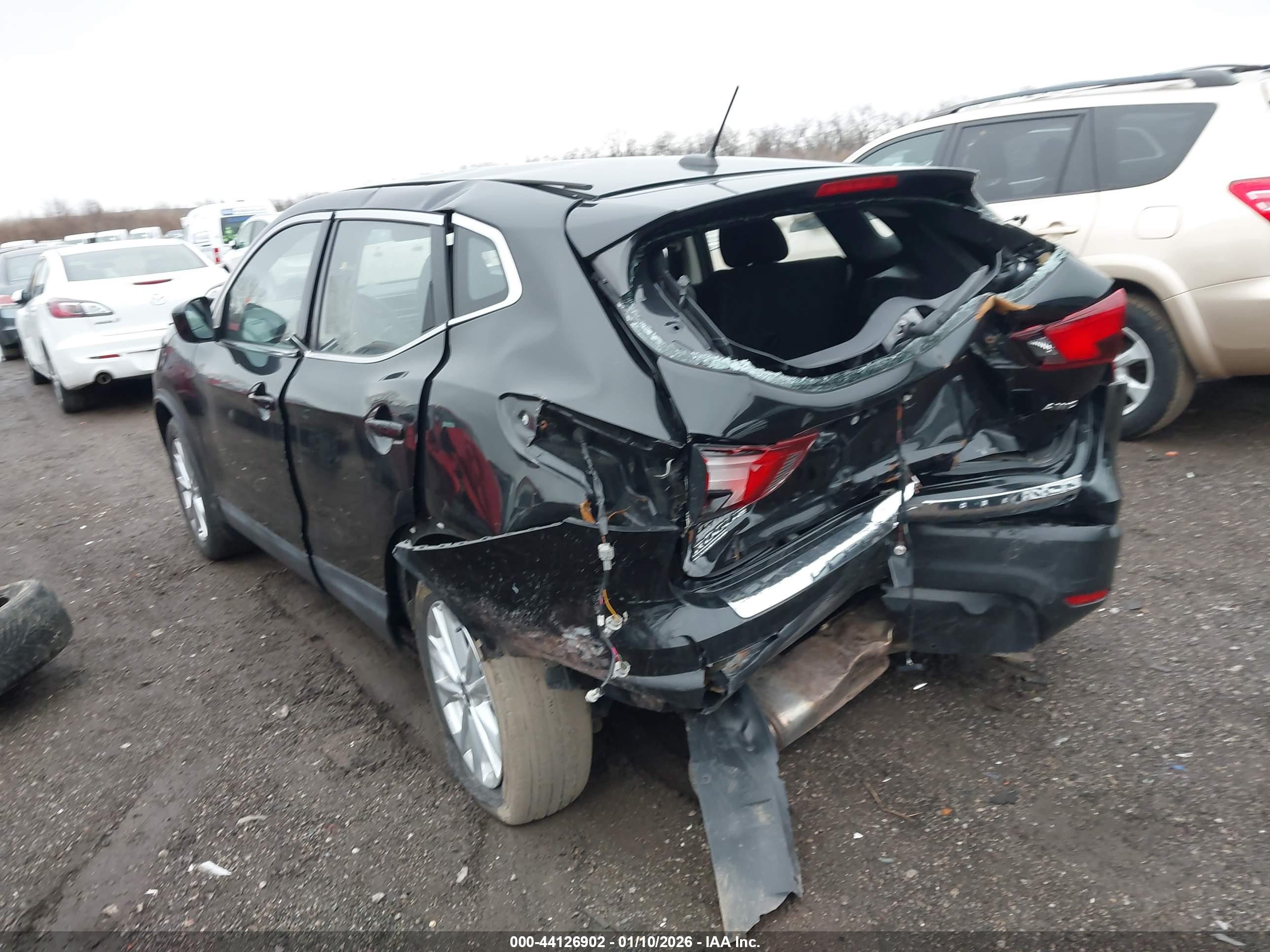 NISSAN ROGUE image 3
