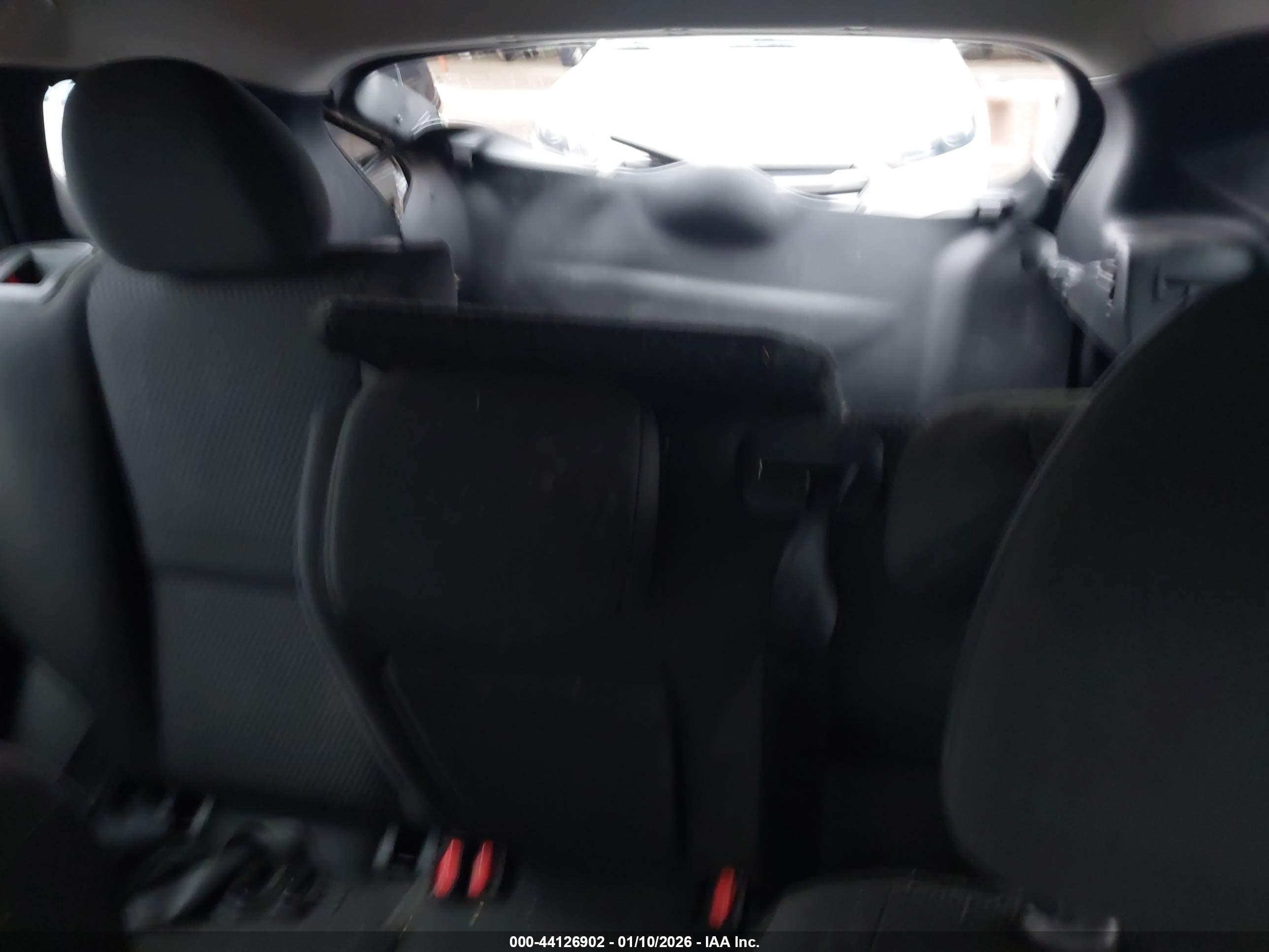 NISSAN ROGUE image 8