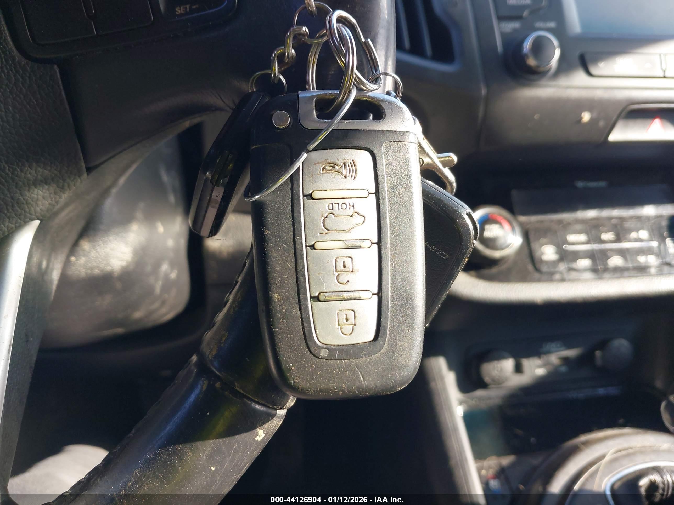 KIA SPORTAGE image 11