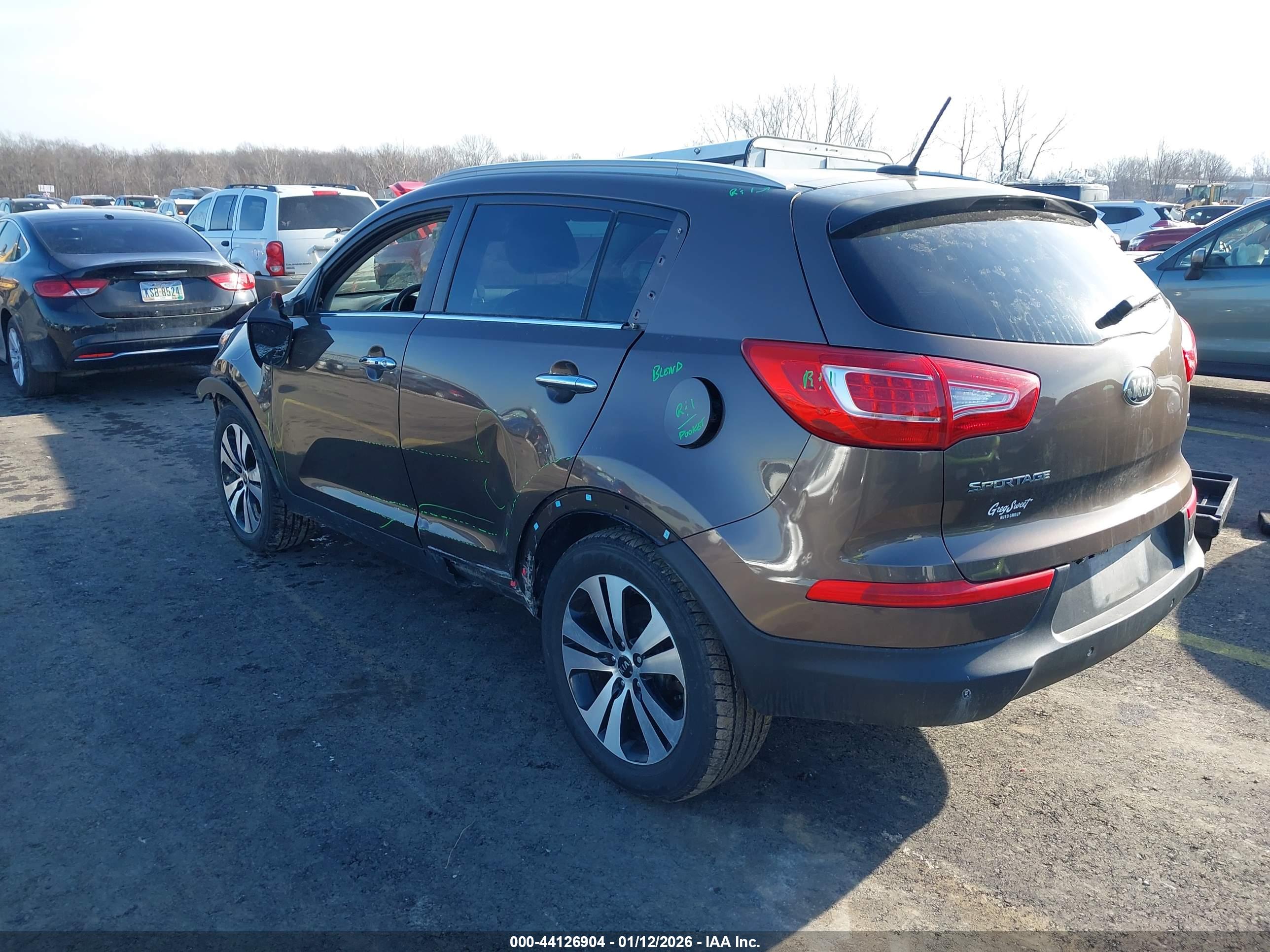 KIA SPORTAGE image 3