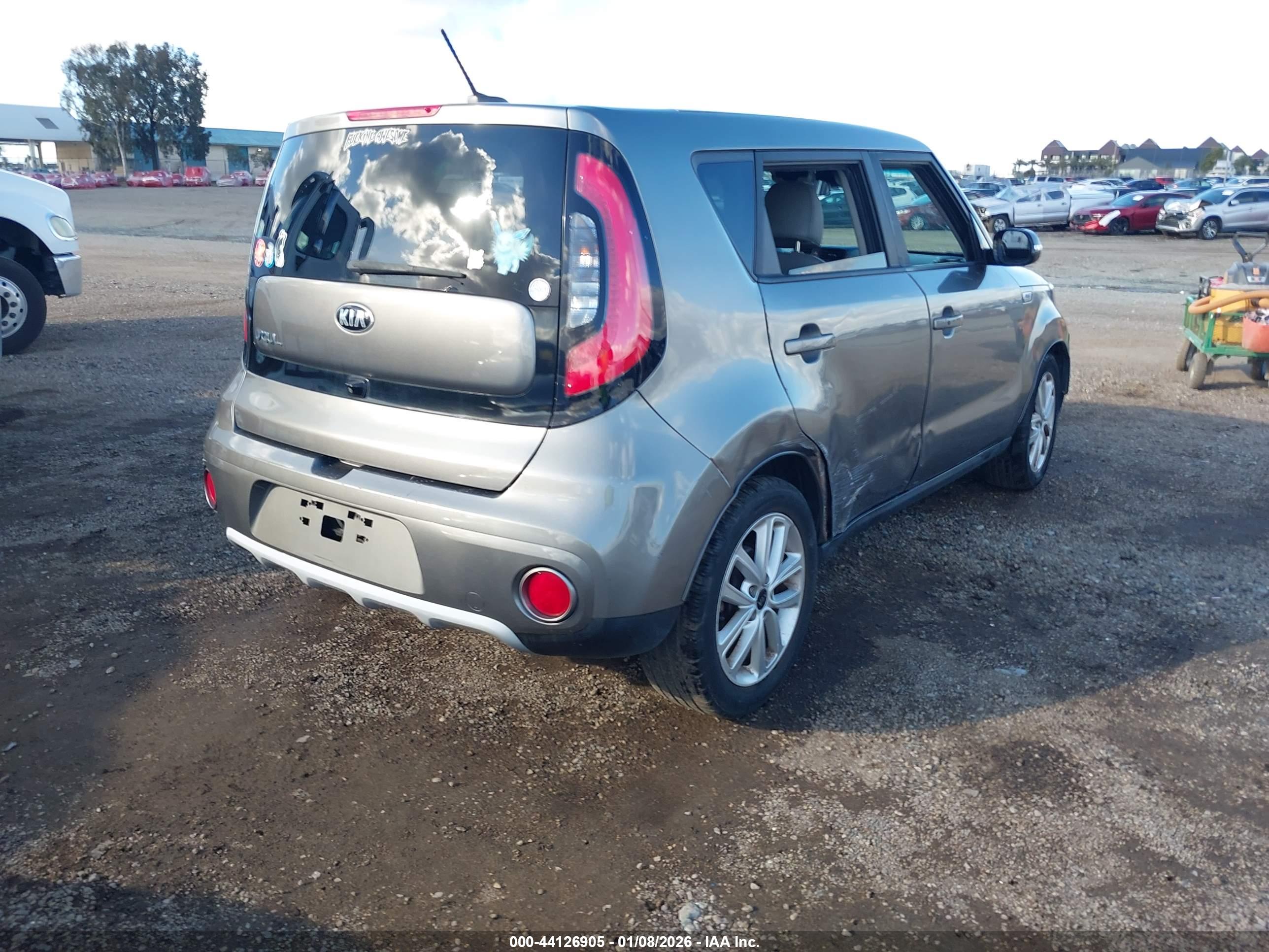 KIA SOUL image 4