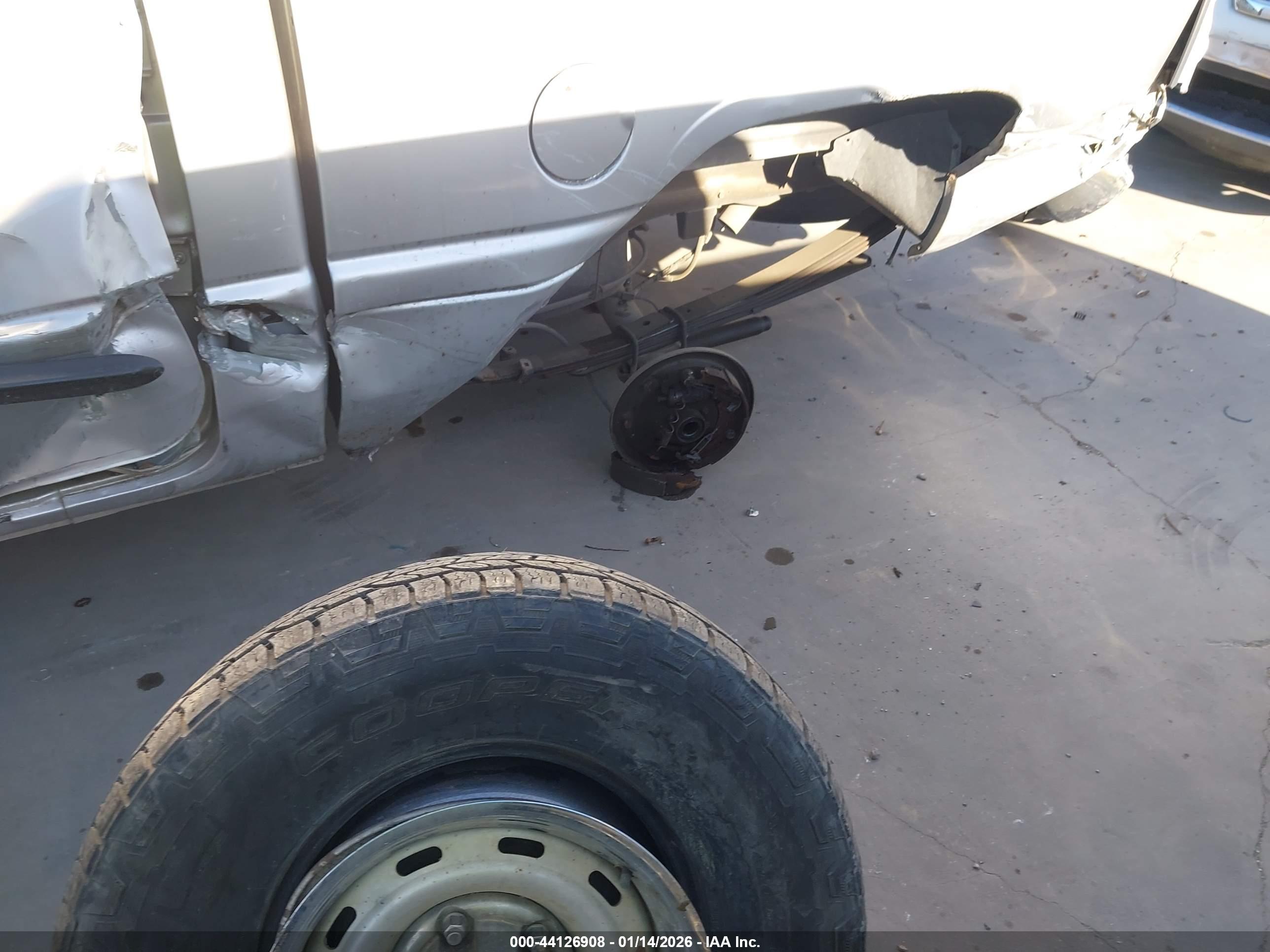 DODGE RAM image 6
