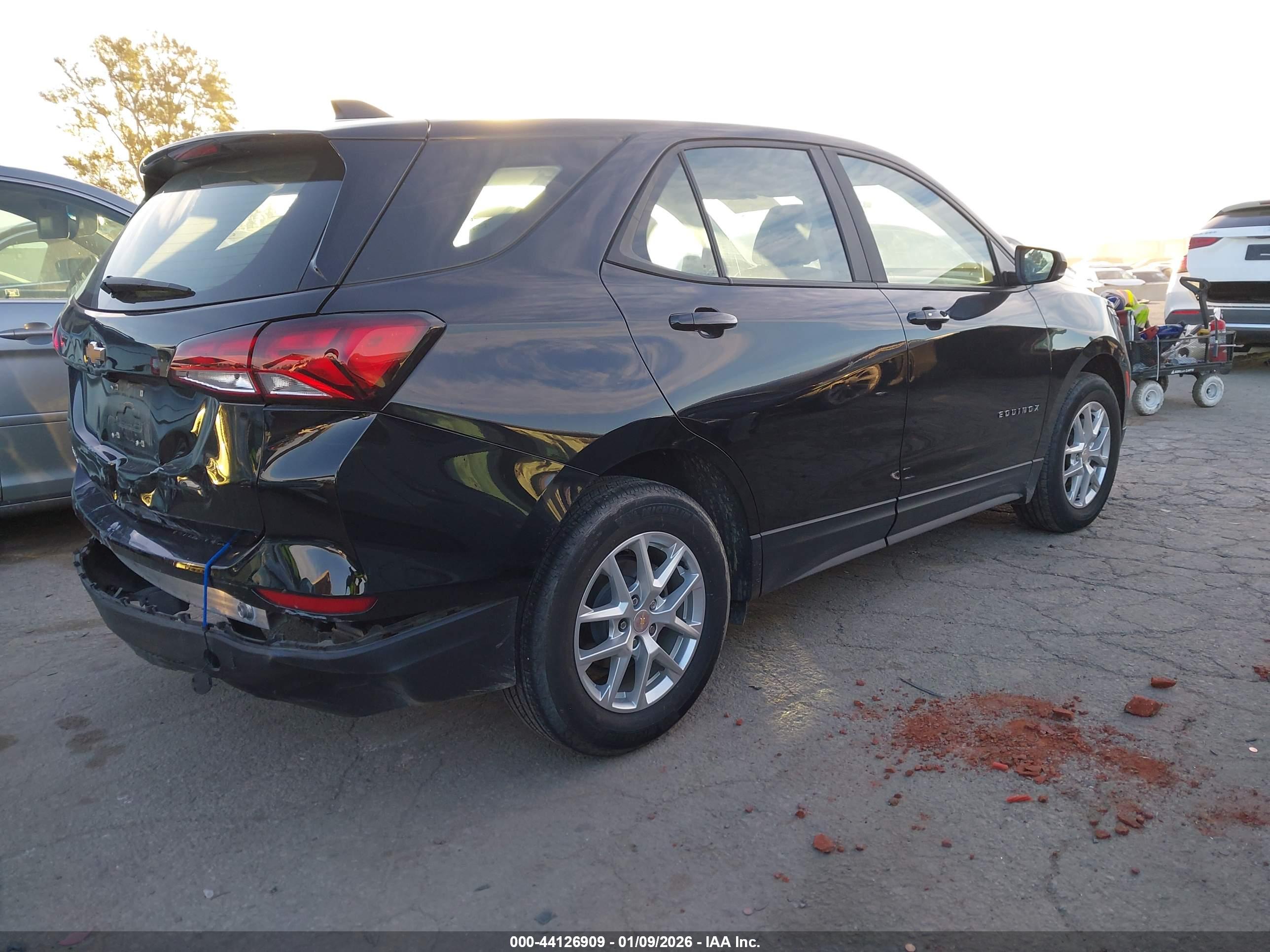 CHEVROLET EQUINOX image 4