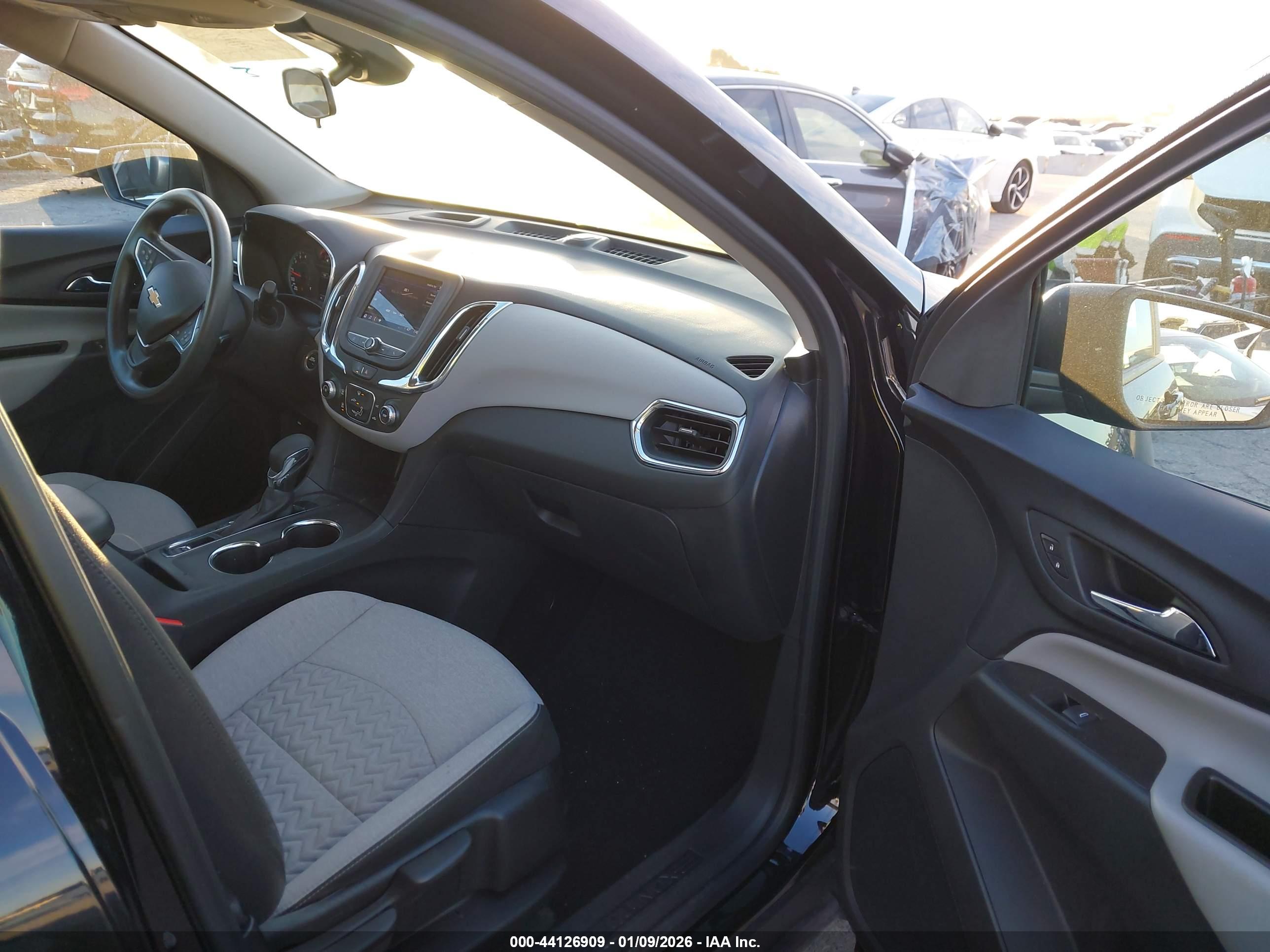 CHEVROLET EQUINOX image 5