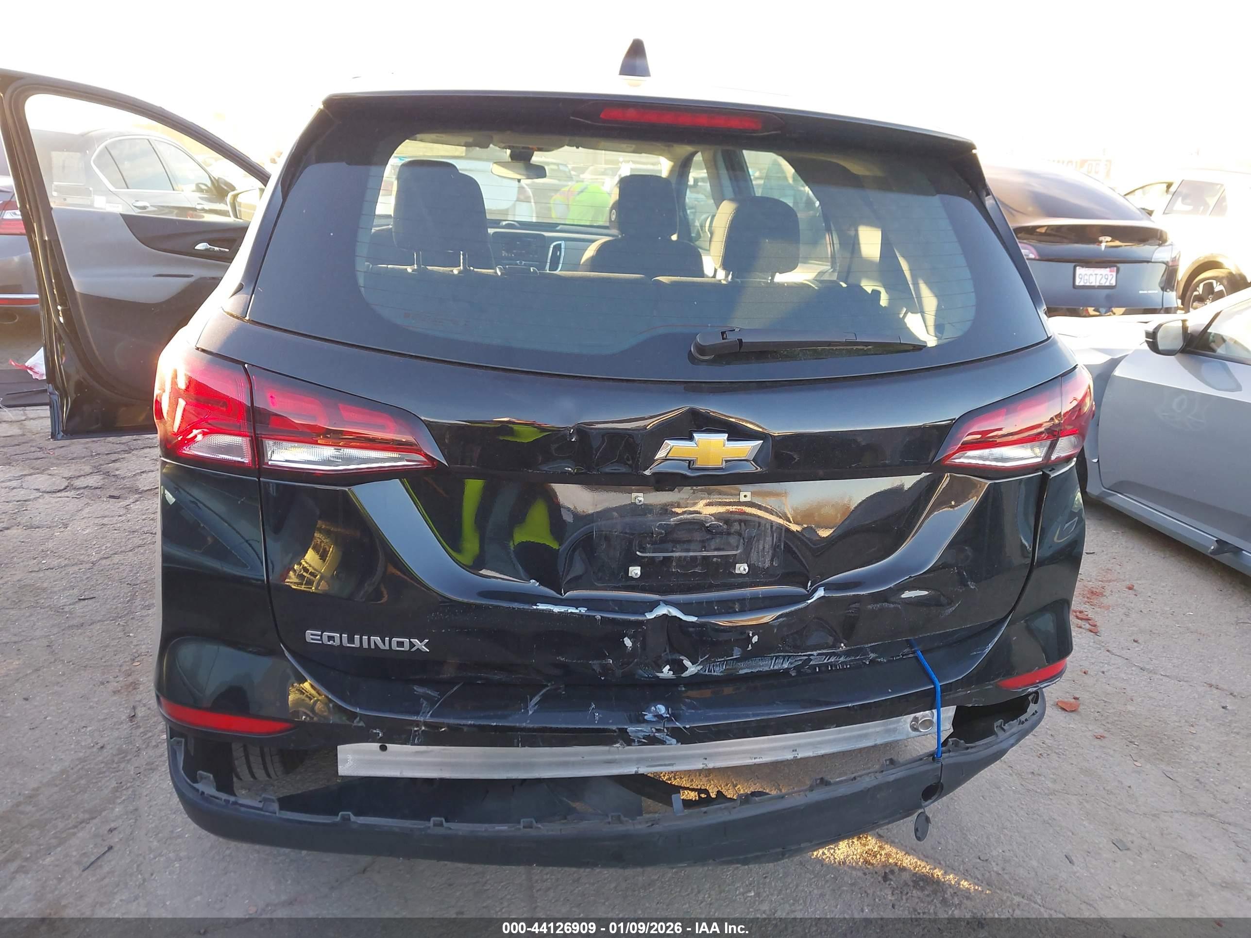 CHEVROLET EQUINOX image 6
