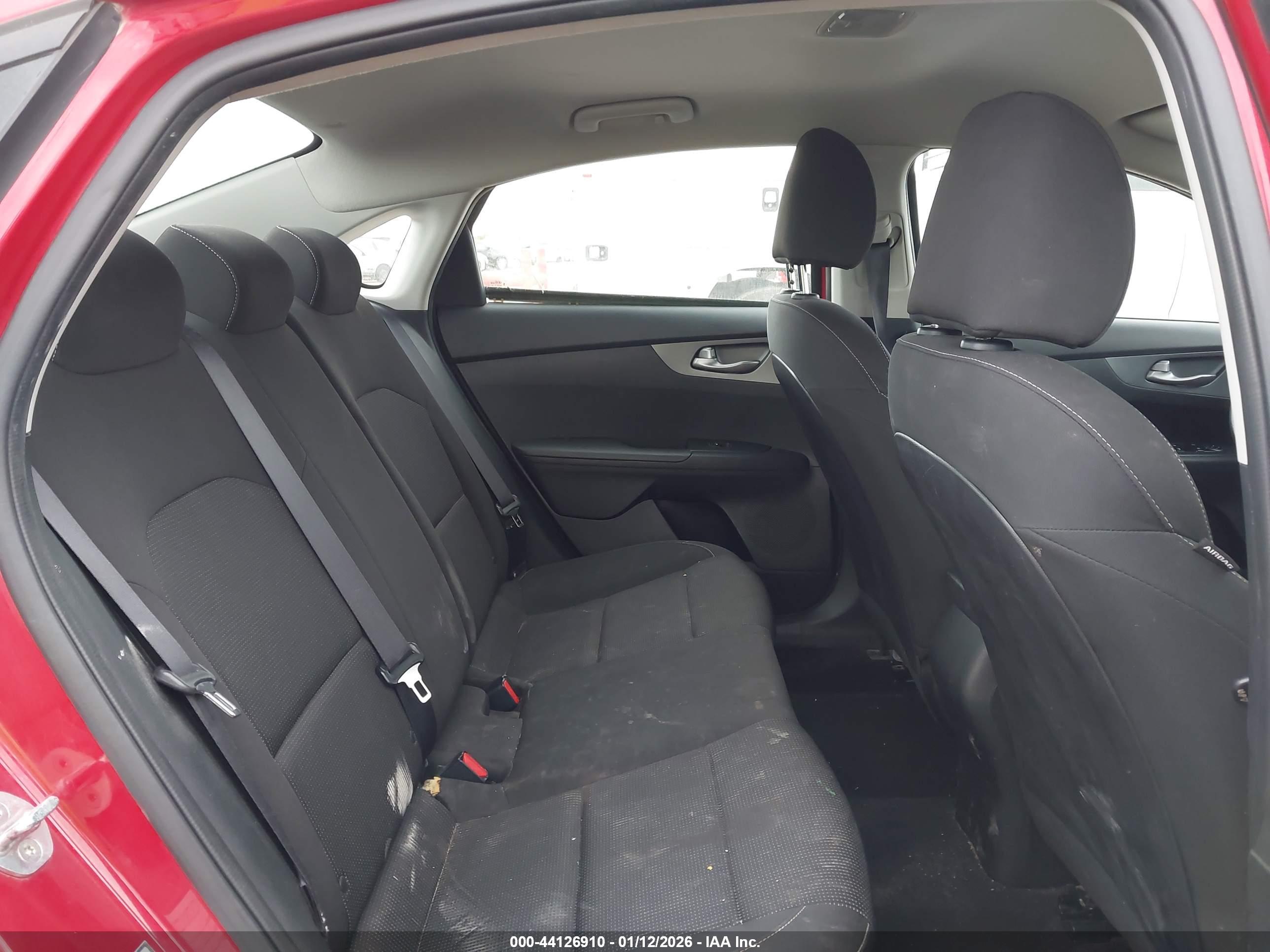 KIA FORTE image 8