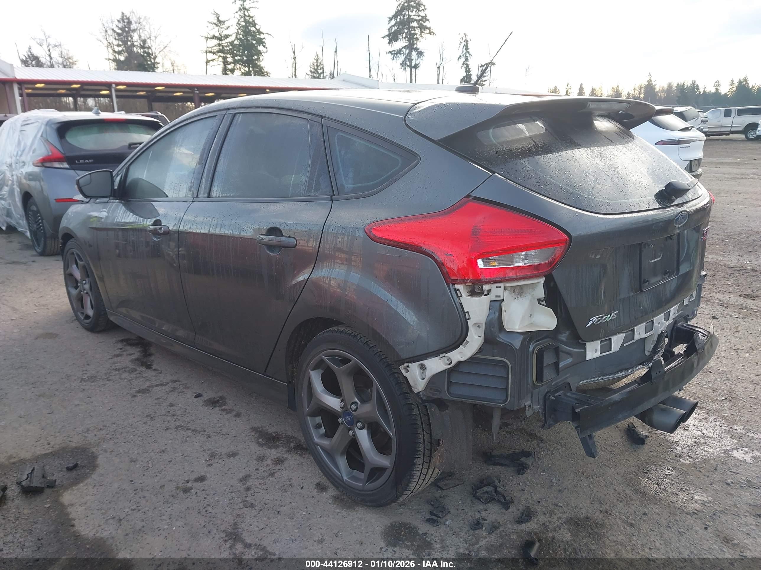 FORD FOCUS image 3