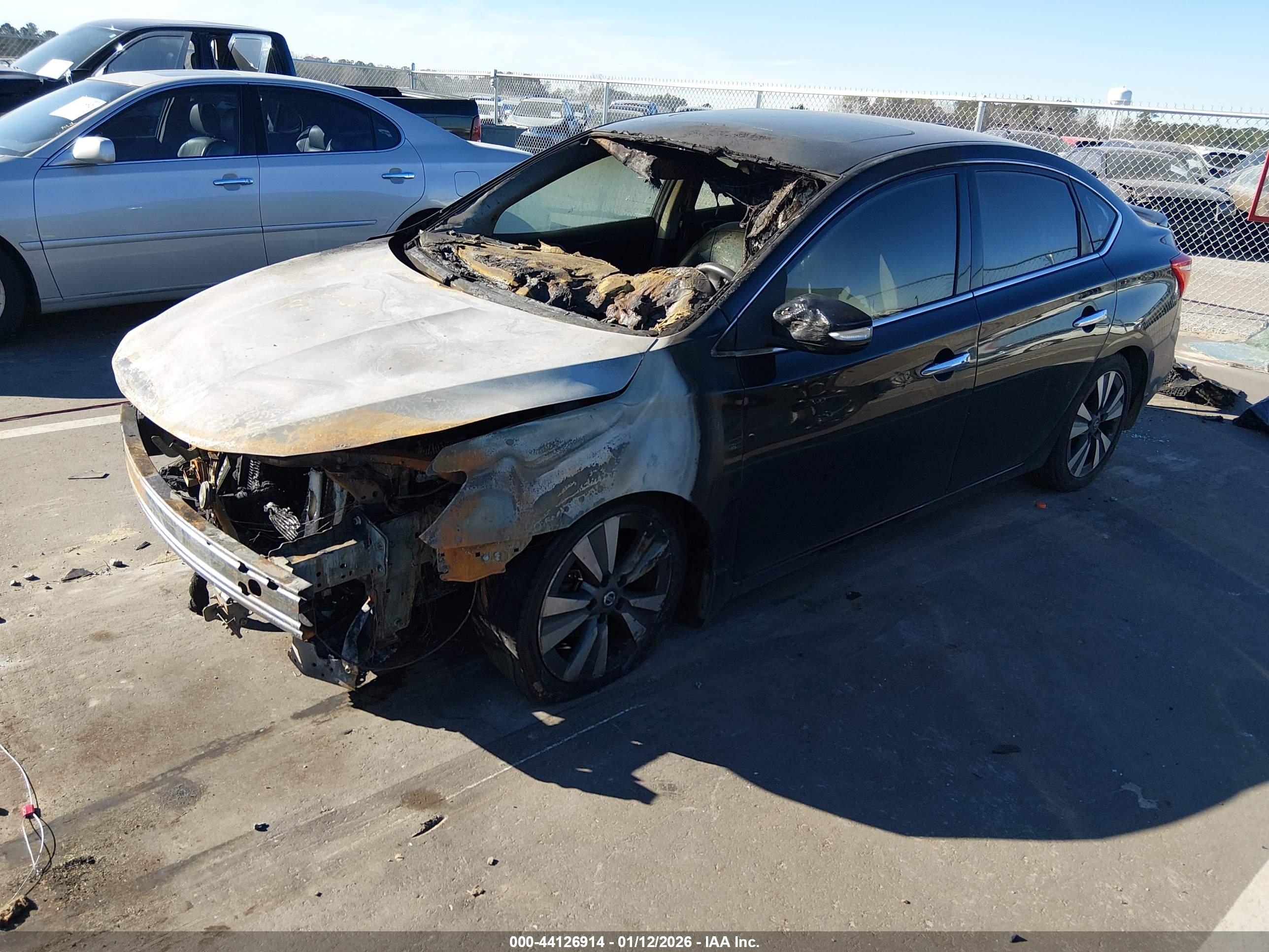 NISSAN SENTRA image 2