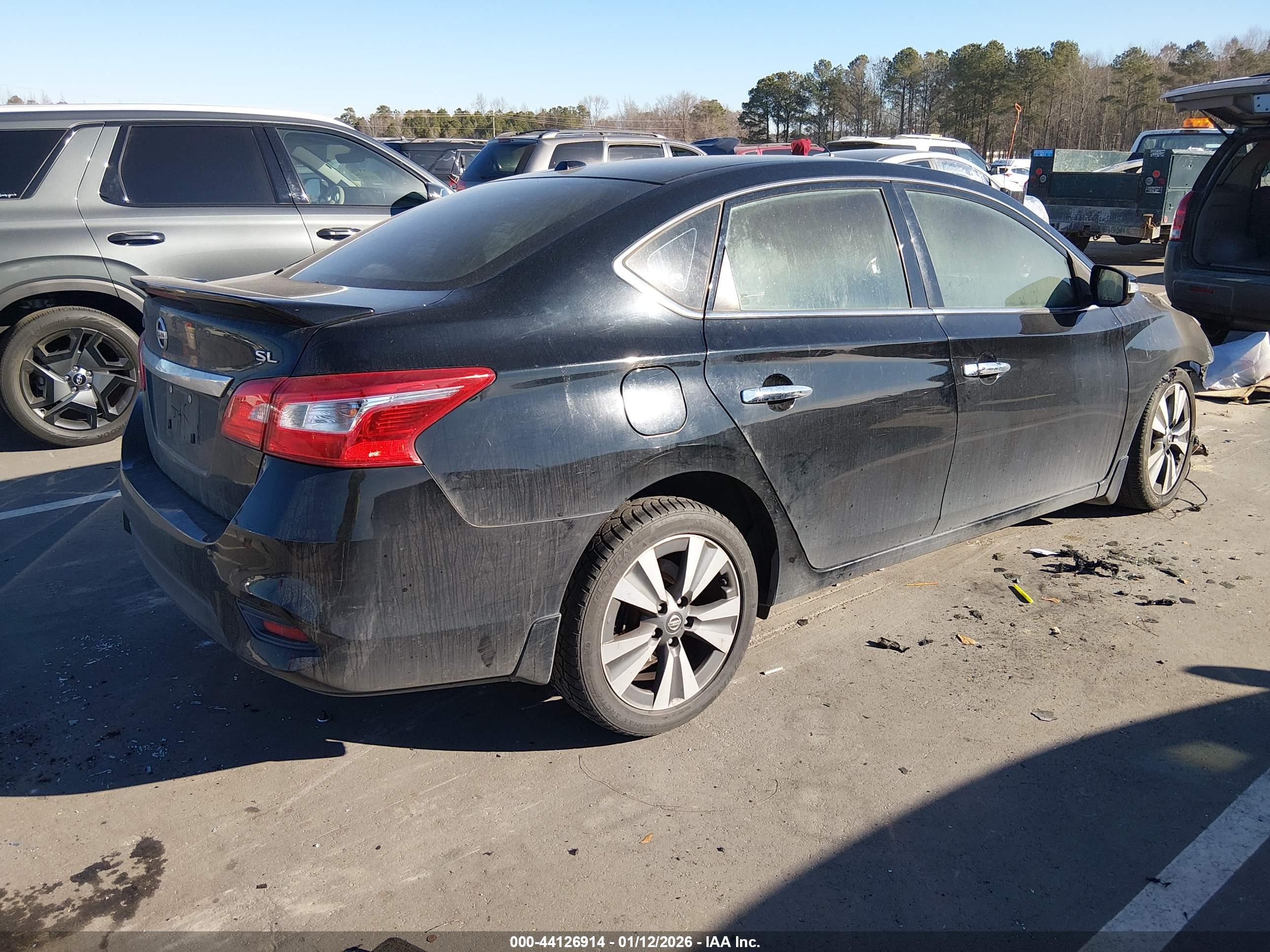 NISSAN SENTRA image 4