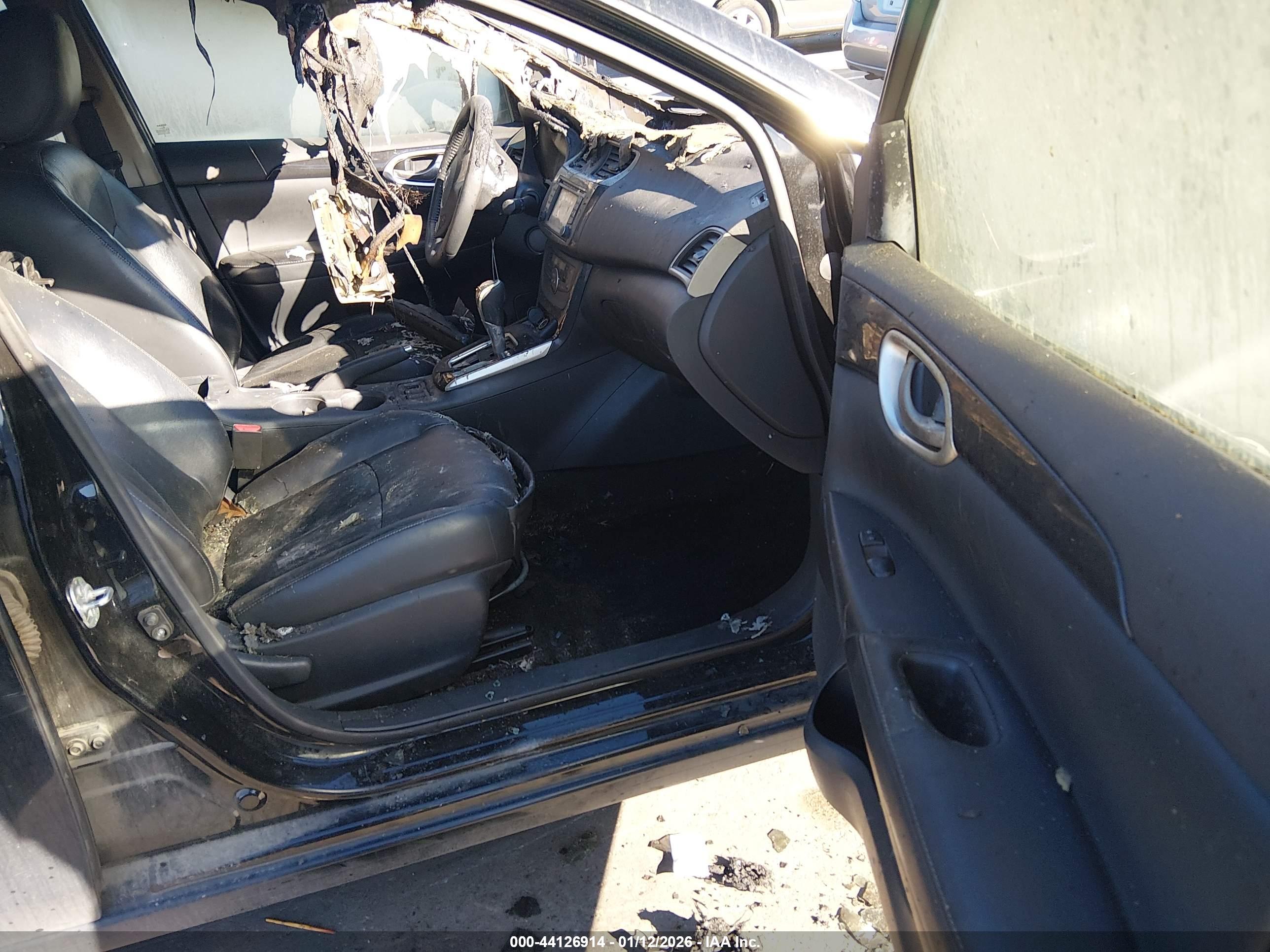 NISSAN SENTRA image 5