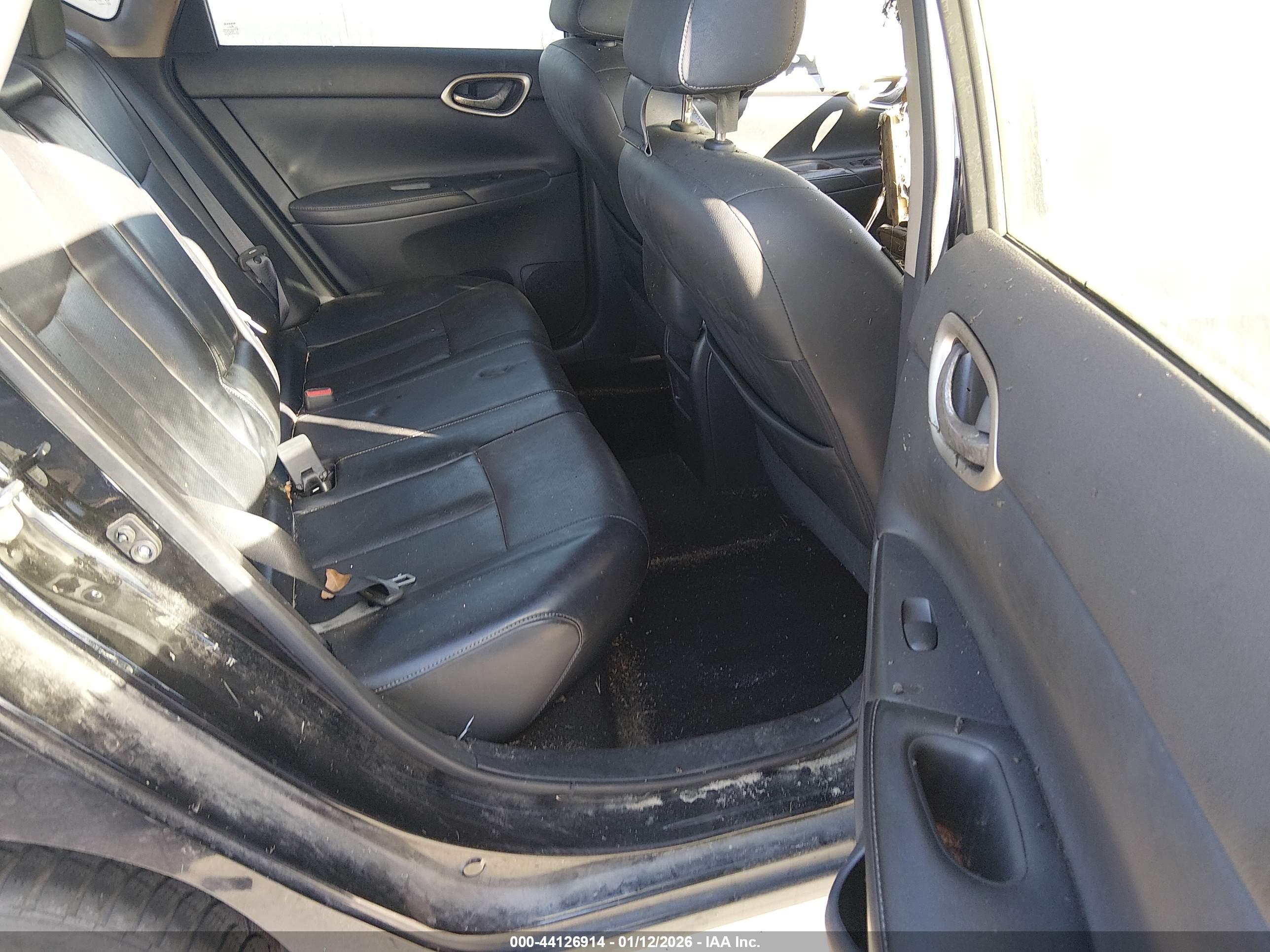 NISSAN SENTRA image 8