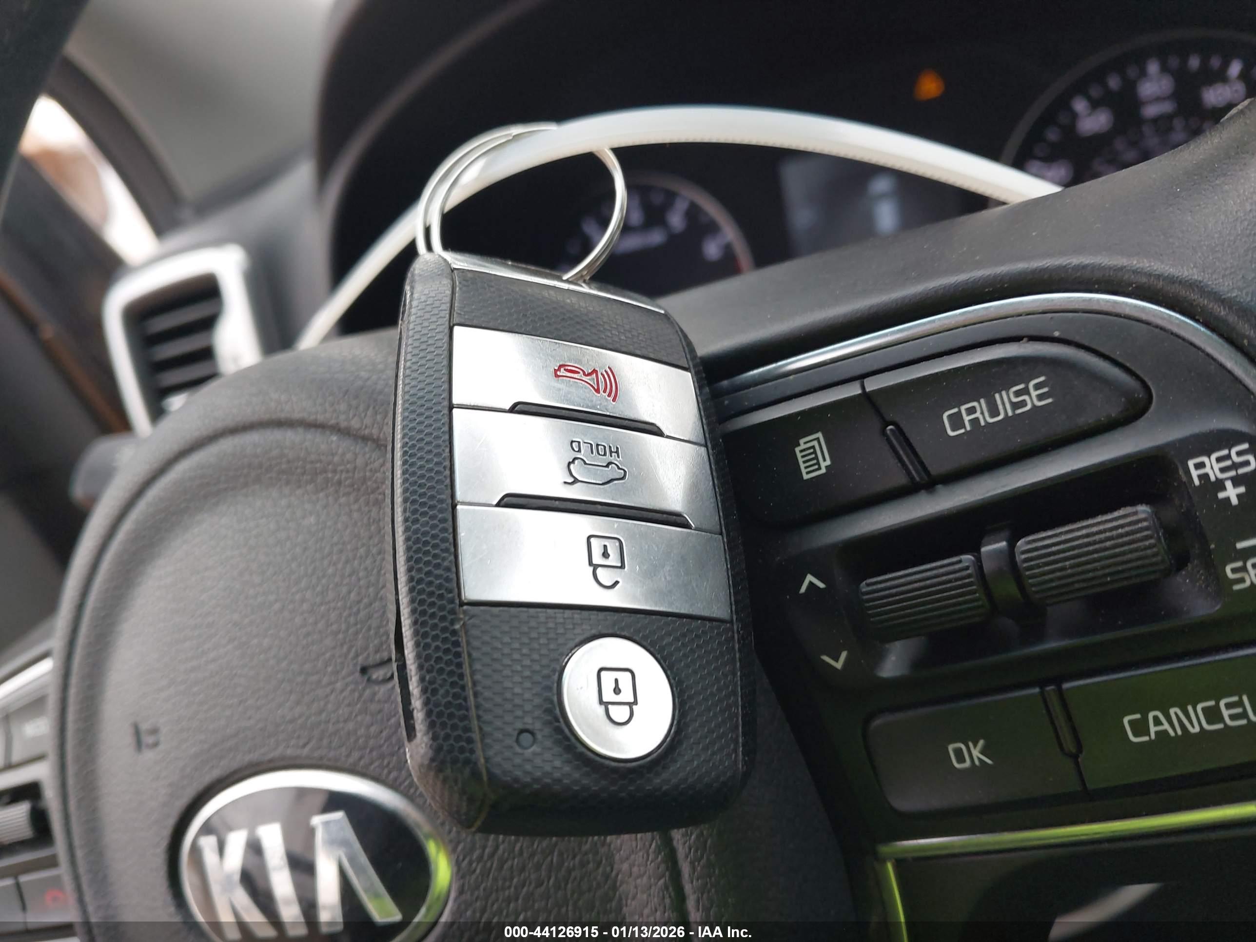 KIA SPORTAGE image 11