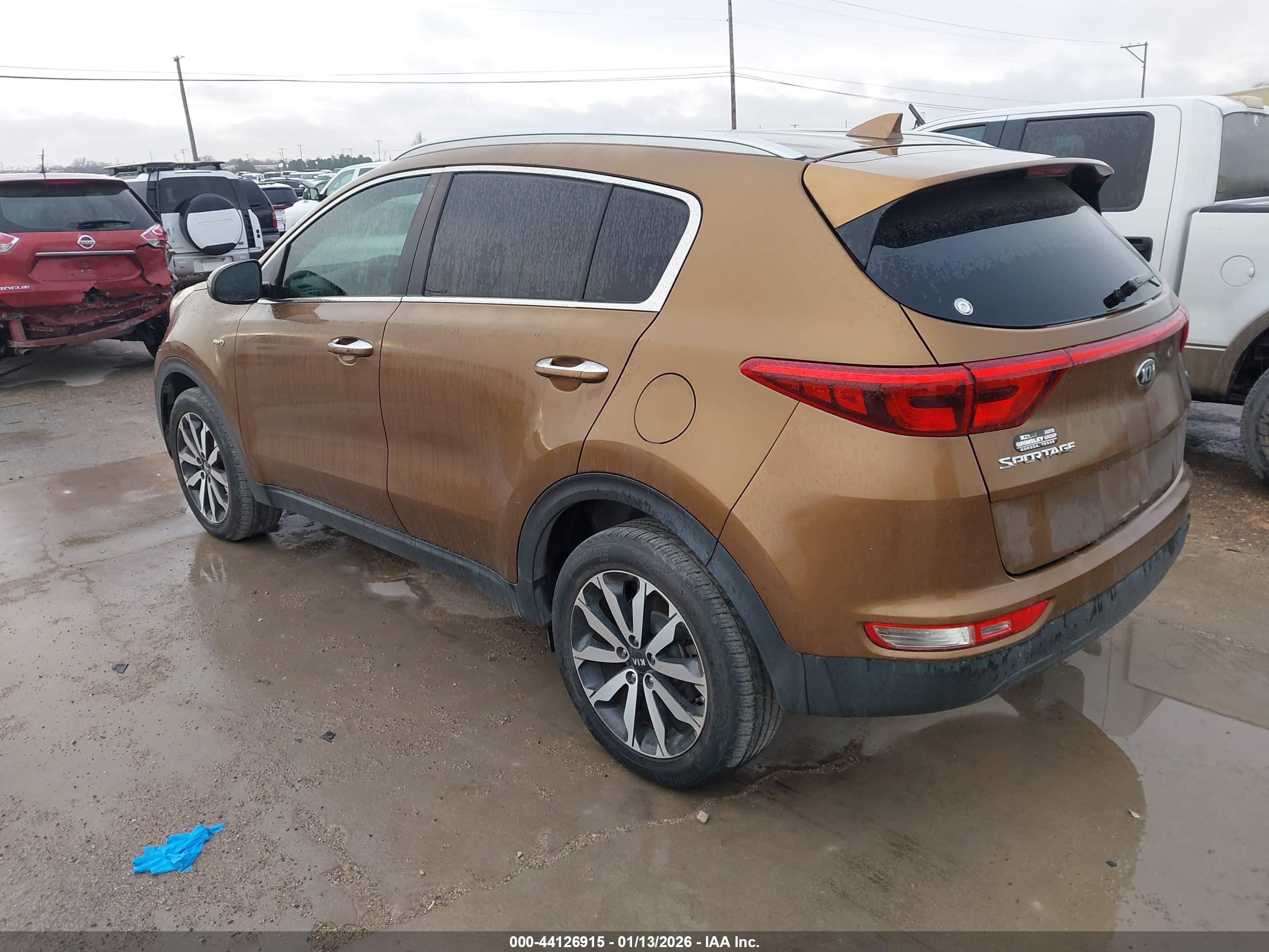 KIA SPORTAGE image 3