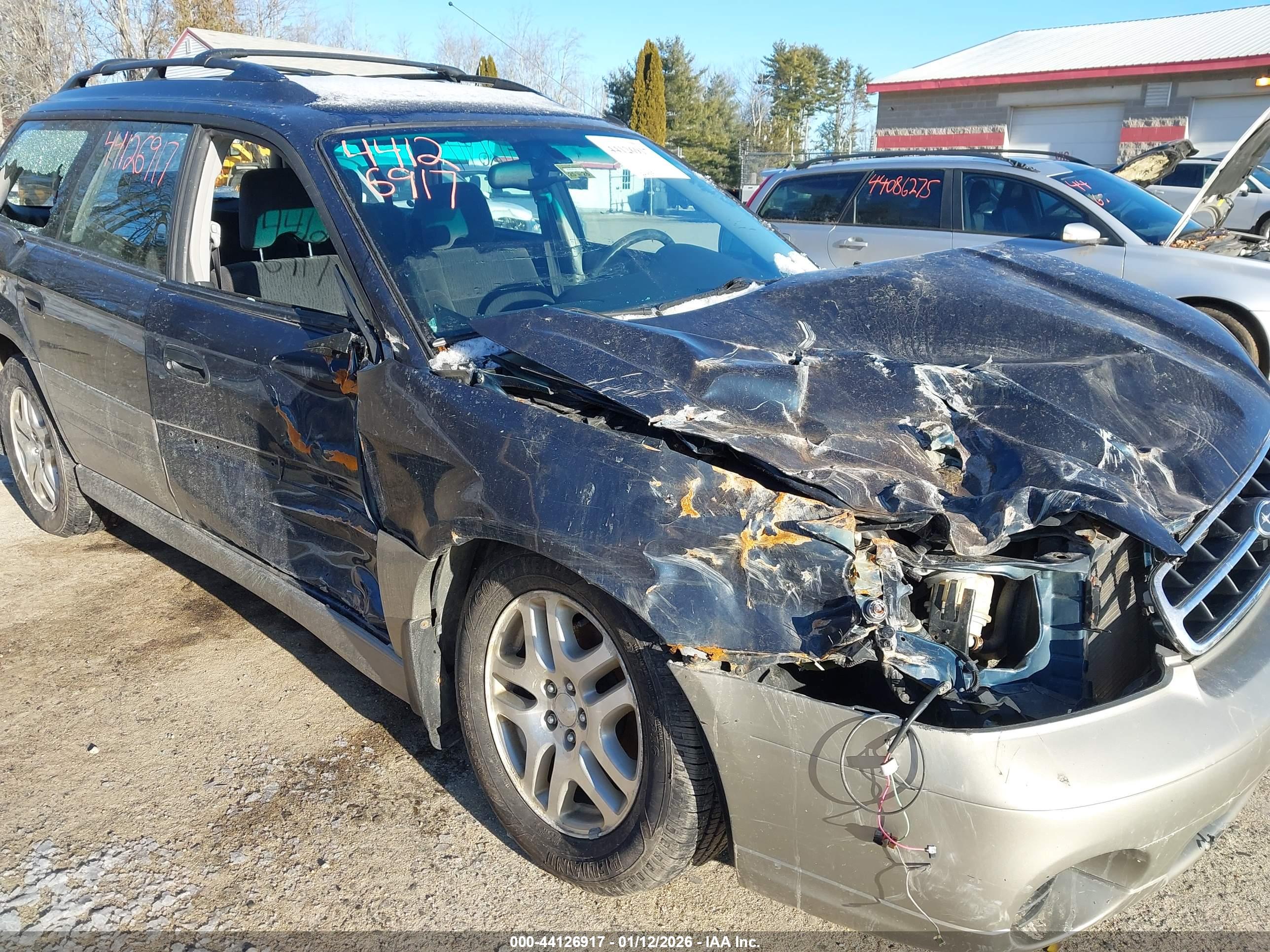 SUBARU OUTBACK image 6