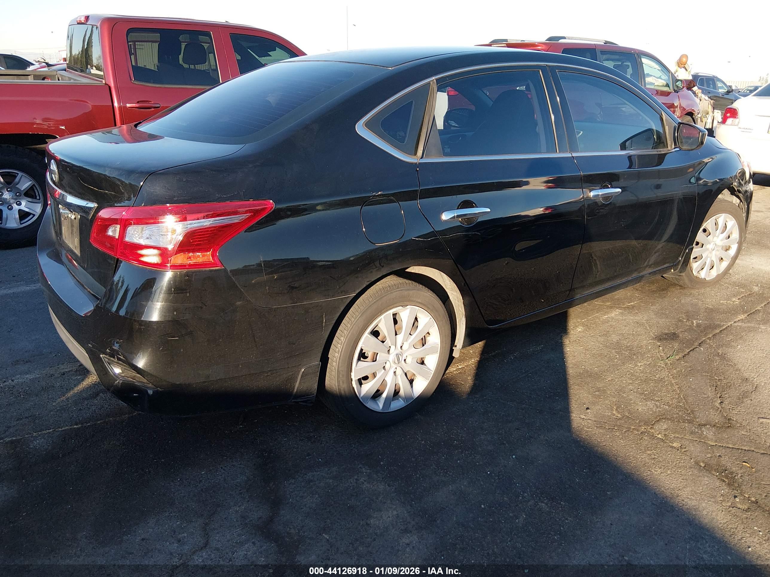 NISSAN SENTRA image 4