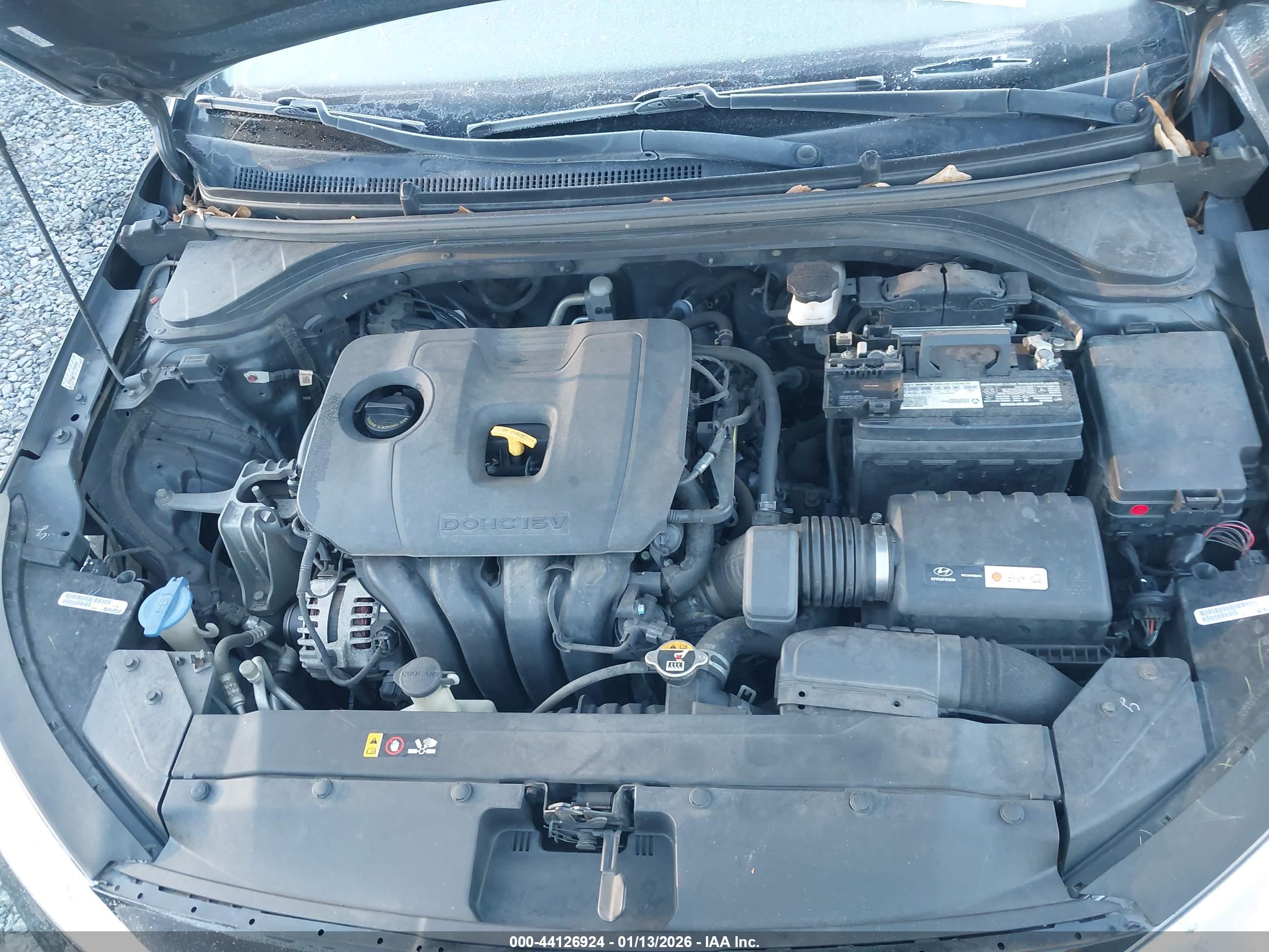 HYUNDAI ELANTRA image 10