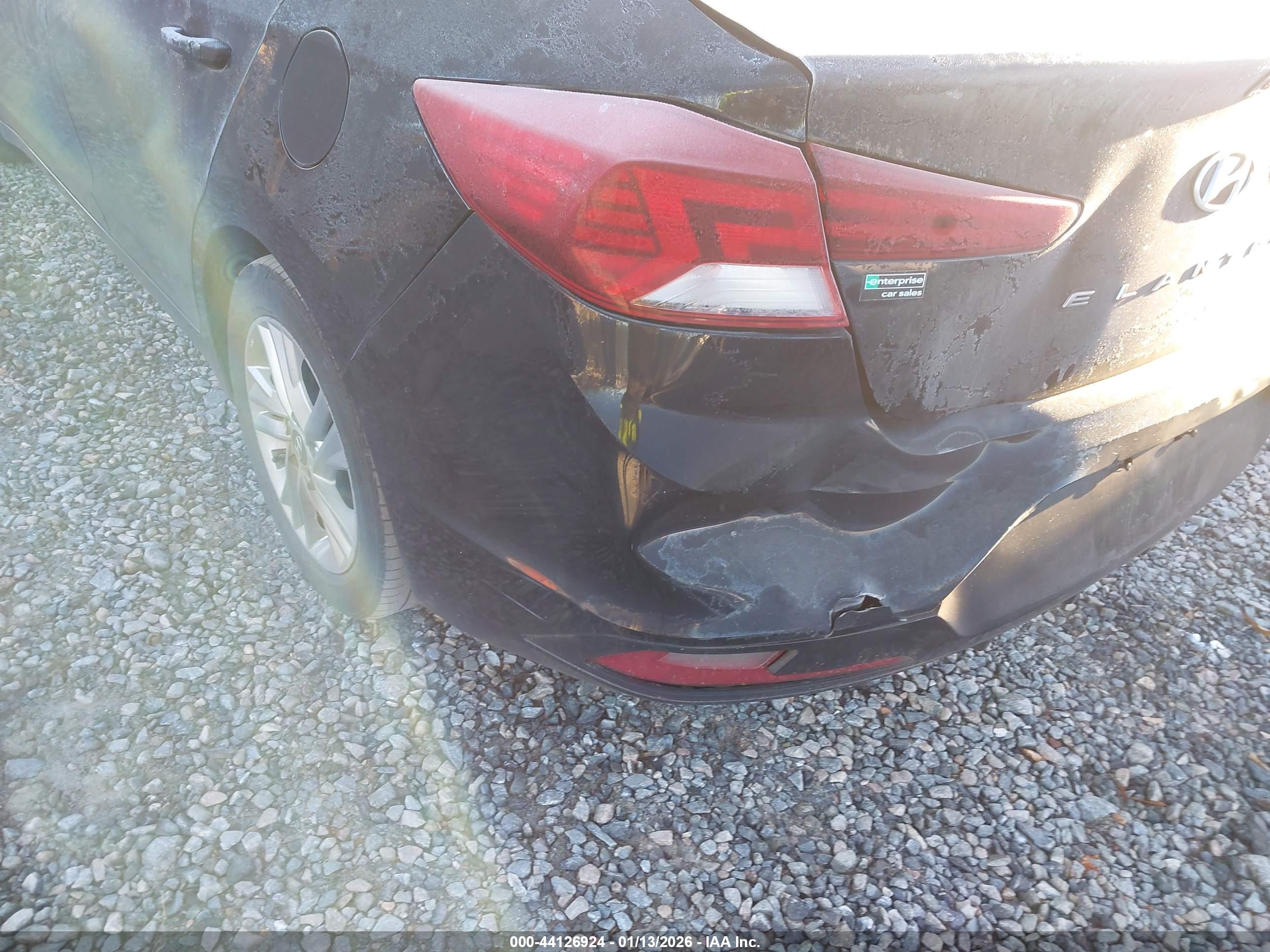 HYUNDAI ELANTRA image 6