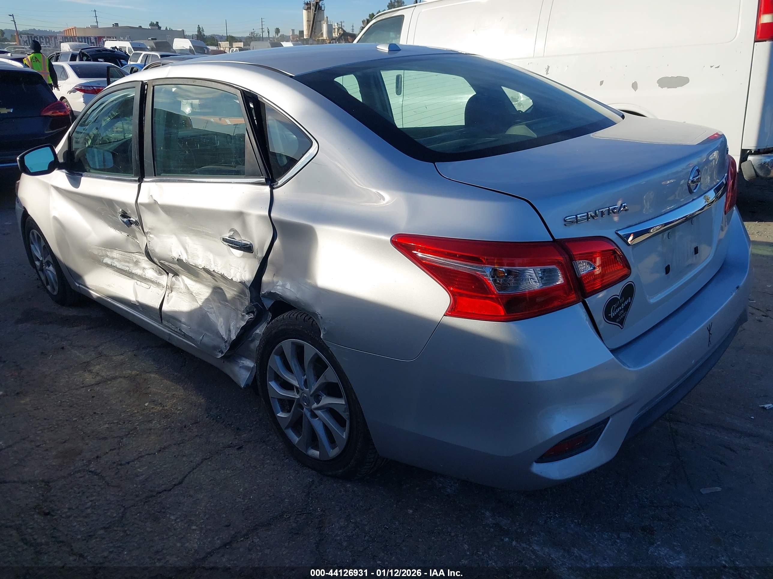 NISSAN SENTRA image 3