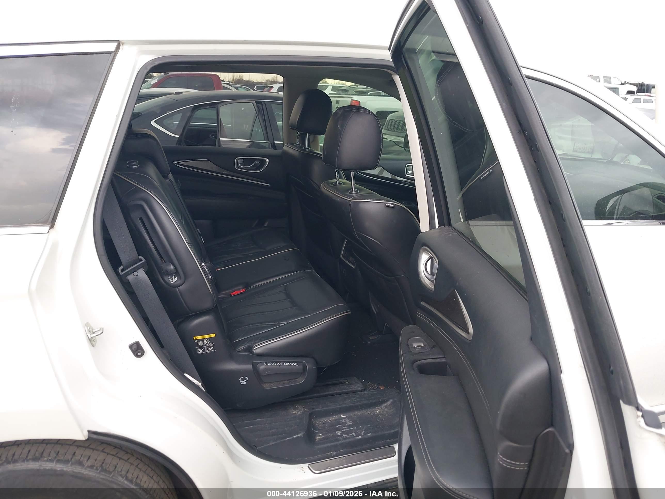 INFINITI QX60 image 8