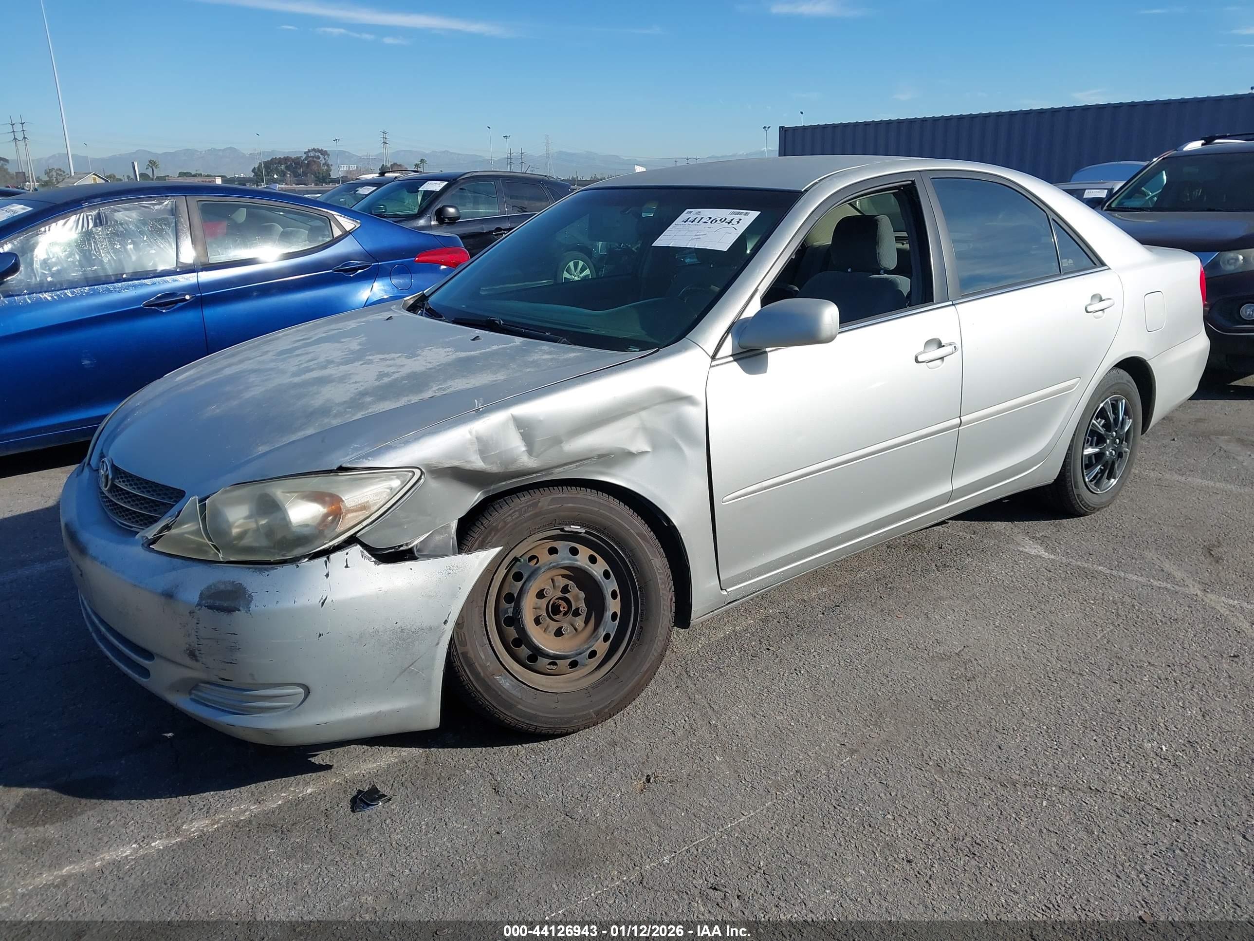 TOYOTA CAMRY image 2