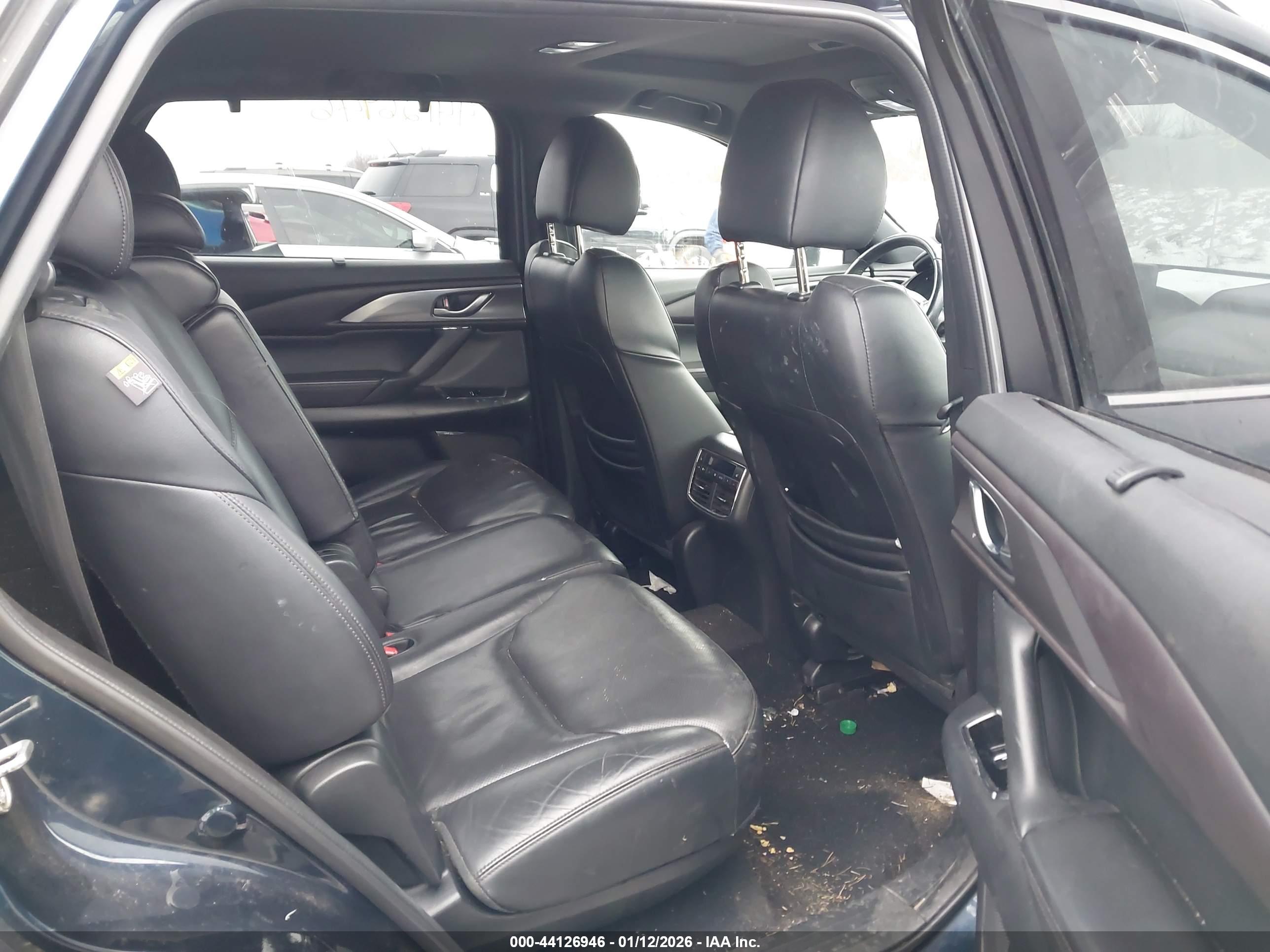 MAZDA CX-9 image 8