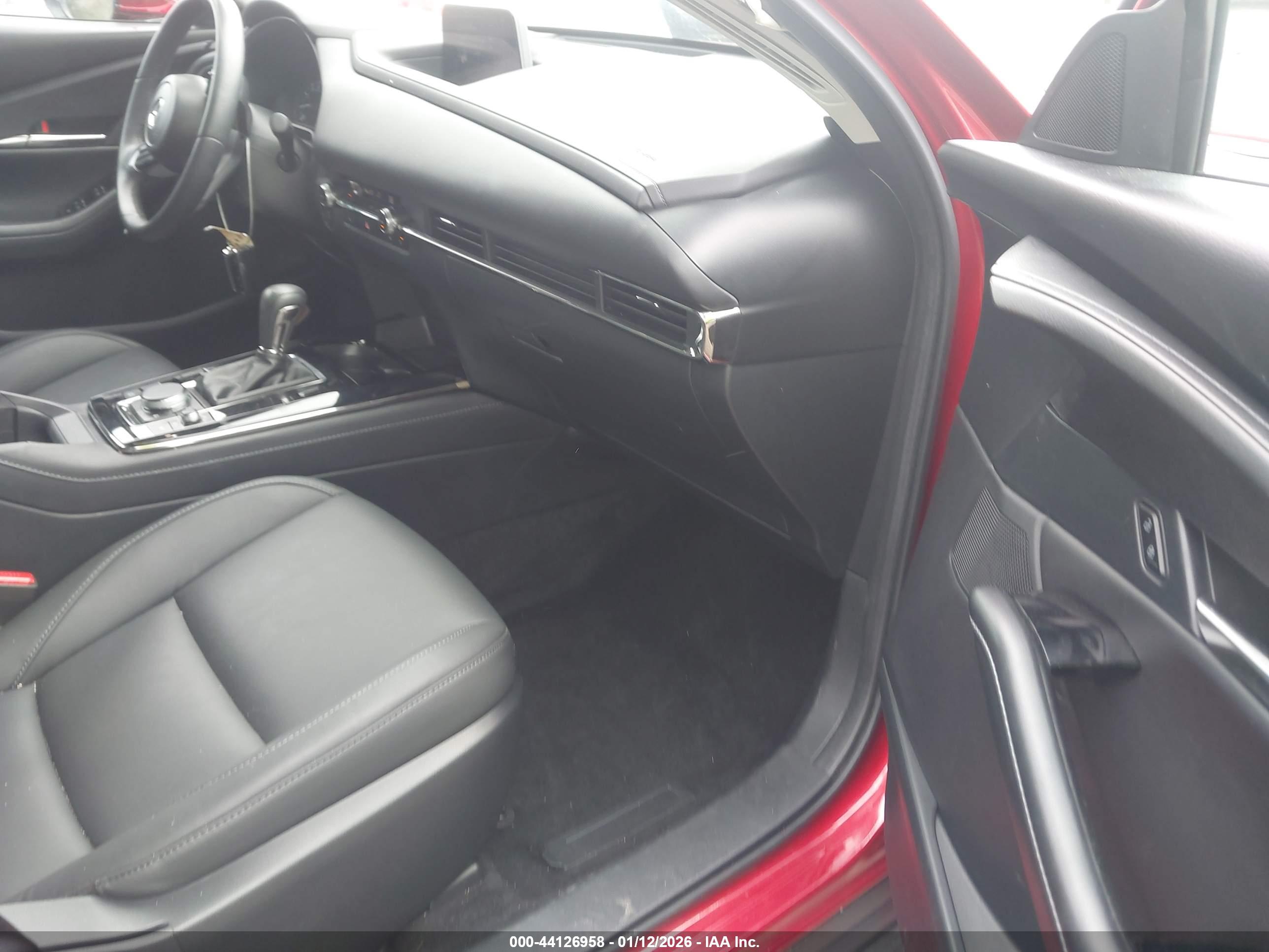 MAZDA CX-30 image 5