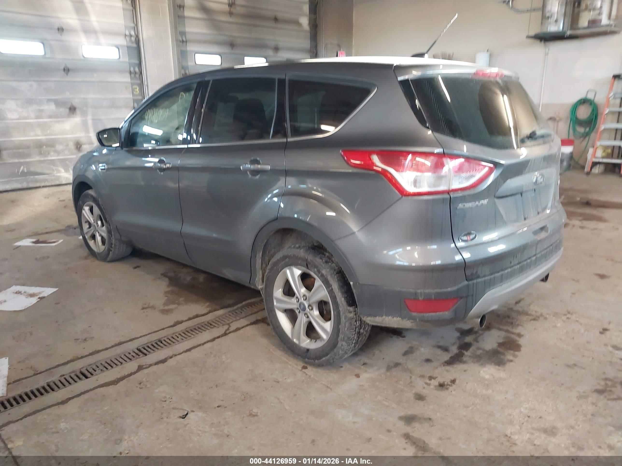 FORD ESCAPE image 3