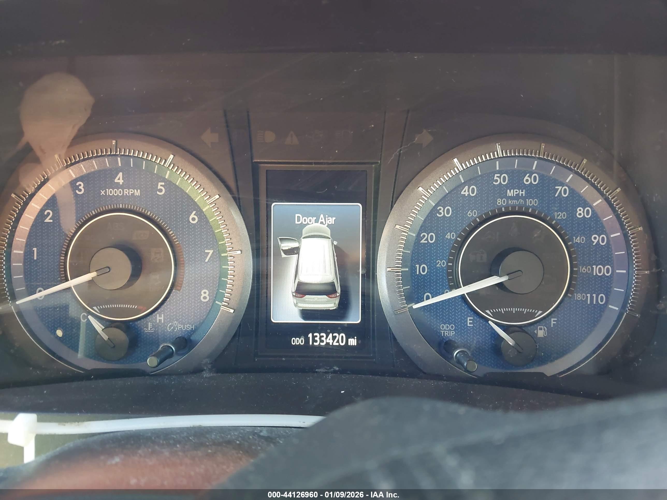 TOYOTA SIENNA image 7
