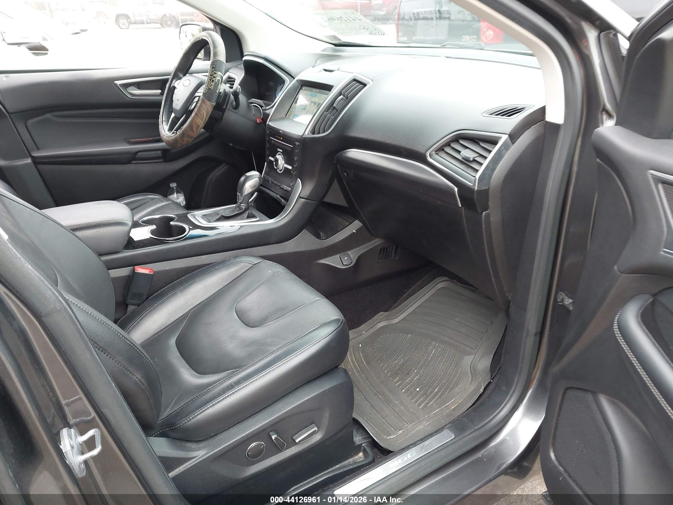 FORD EDGE image 5