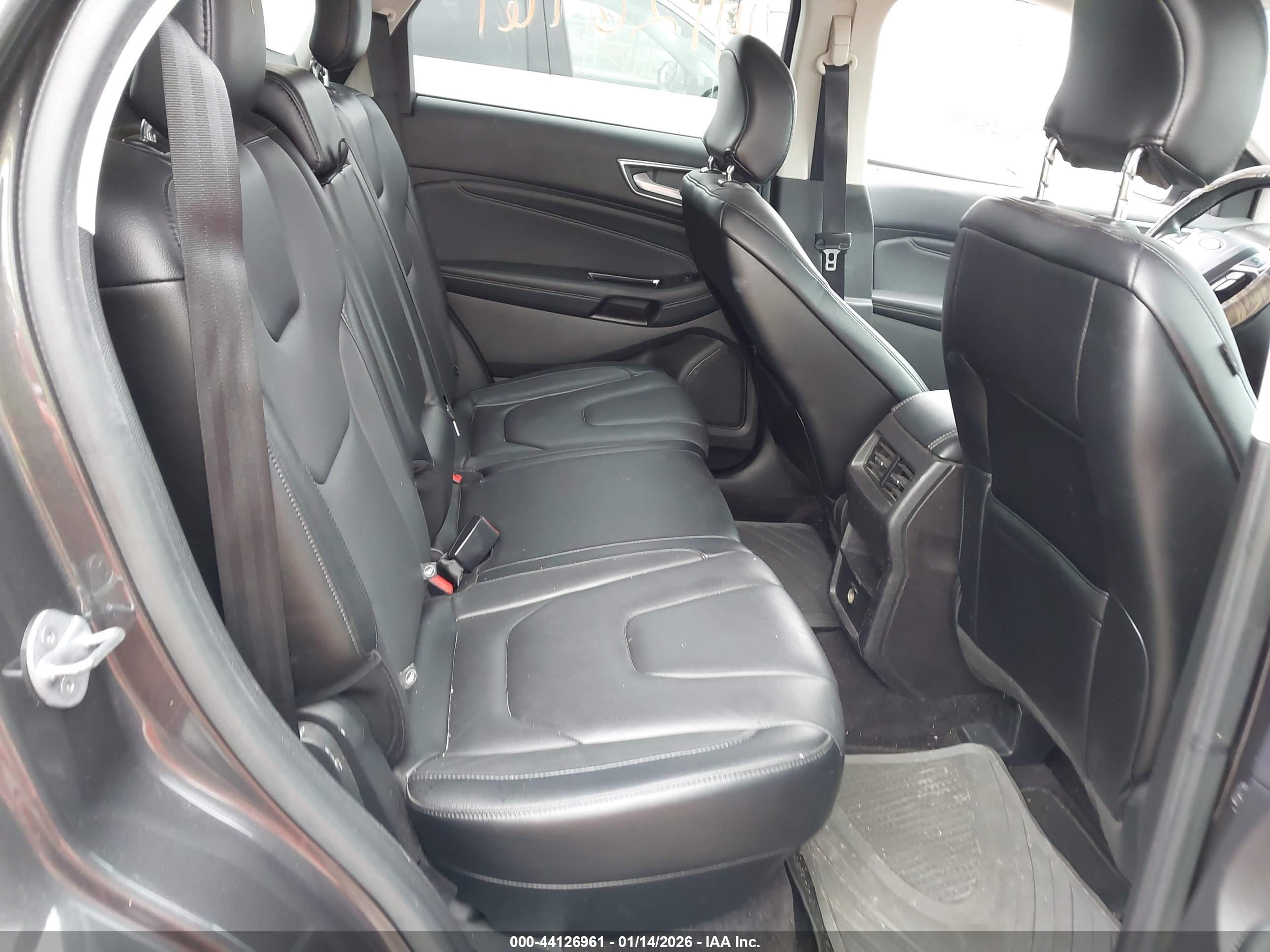 FORD EDGE image 8