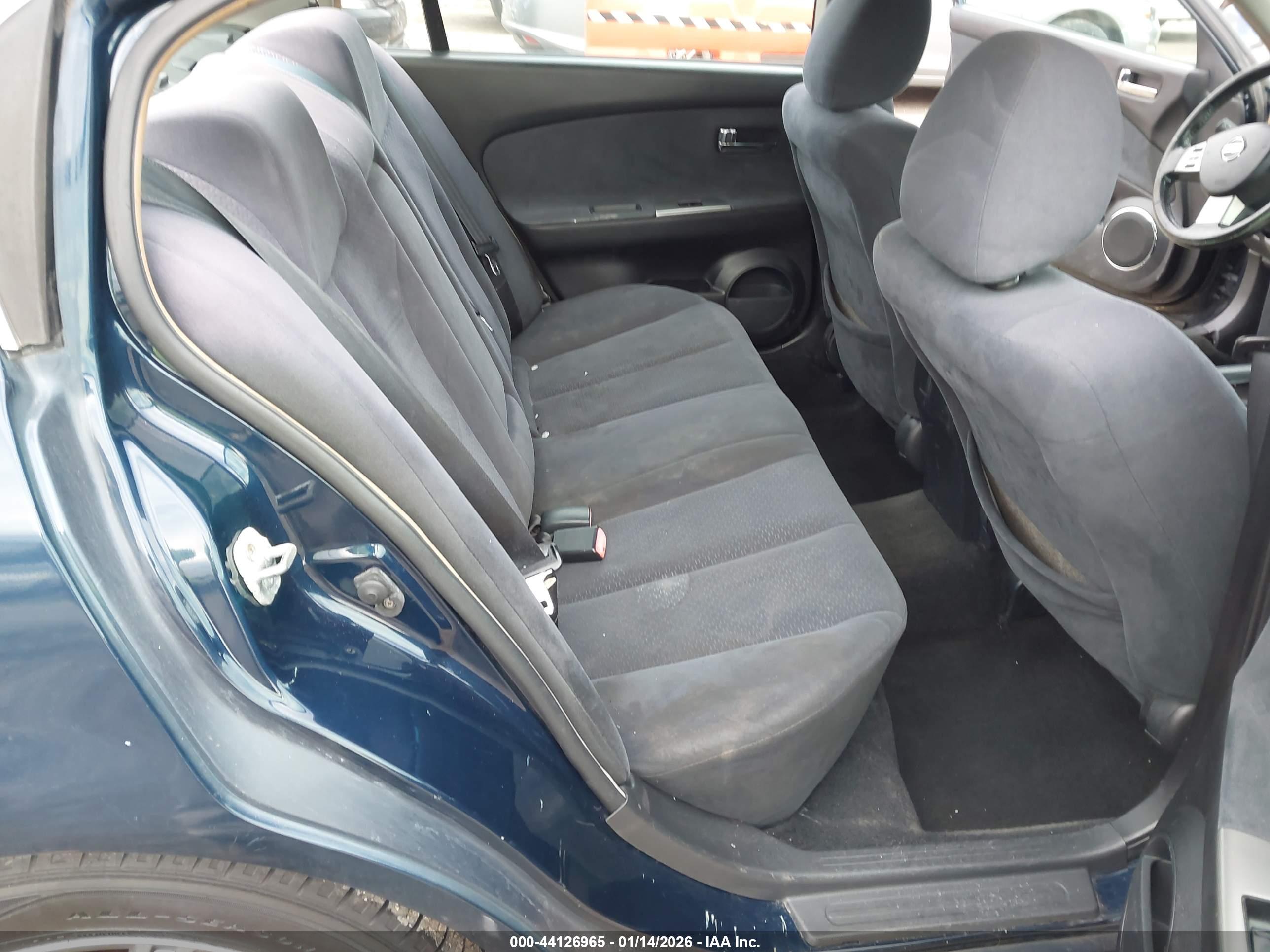 NISSAN ALTIMA image 8