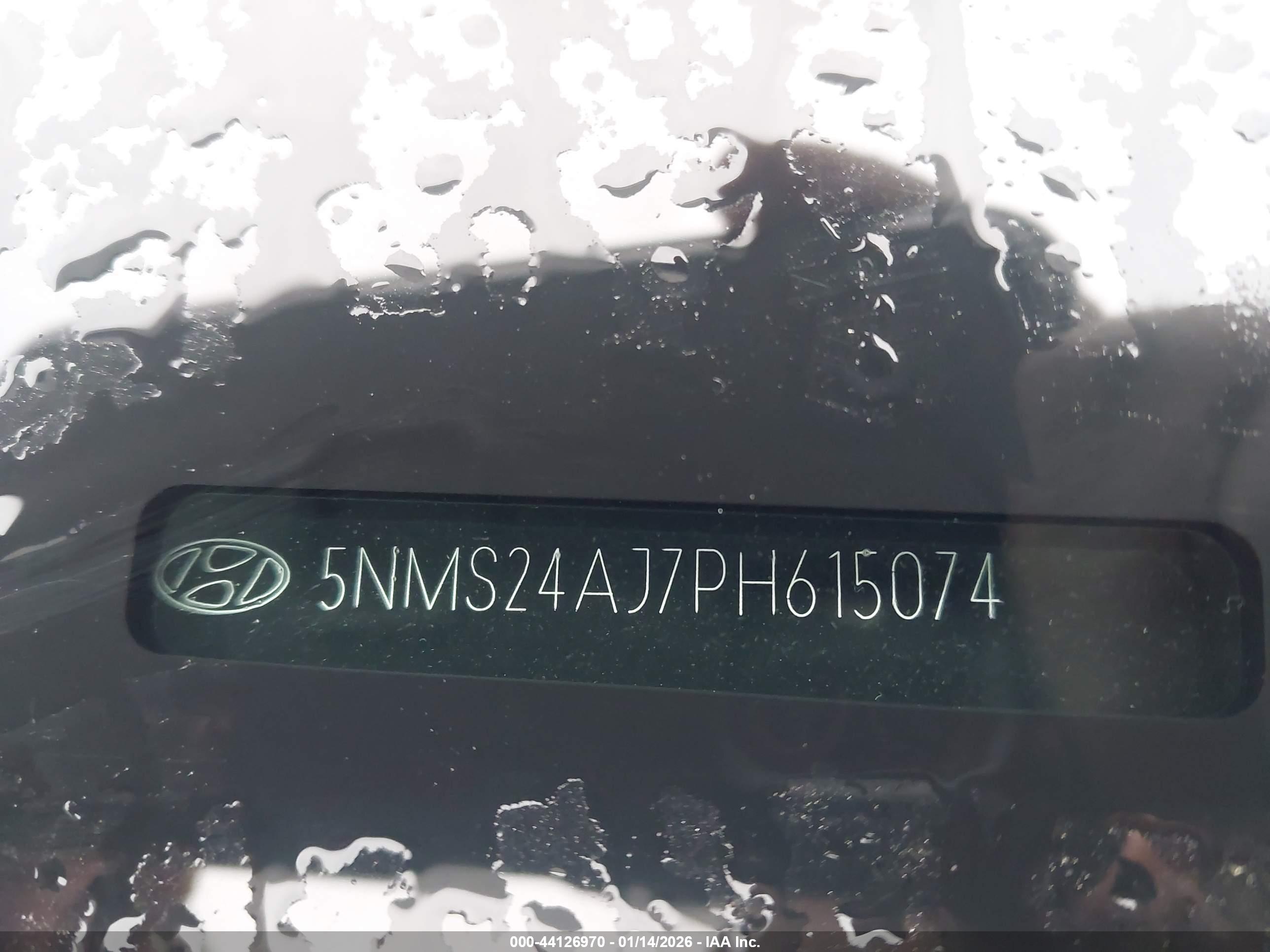 HYUNDAI SANTA image 9