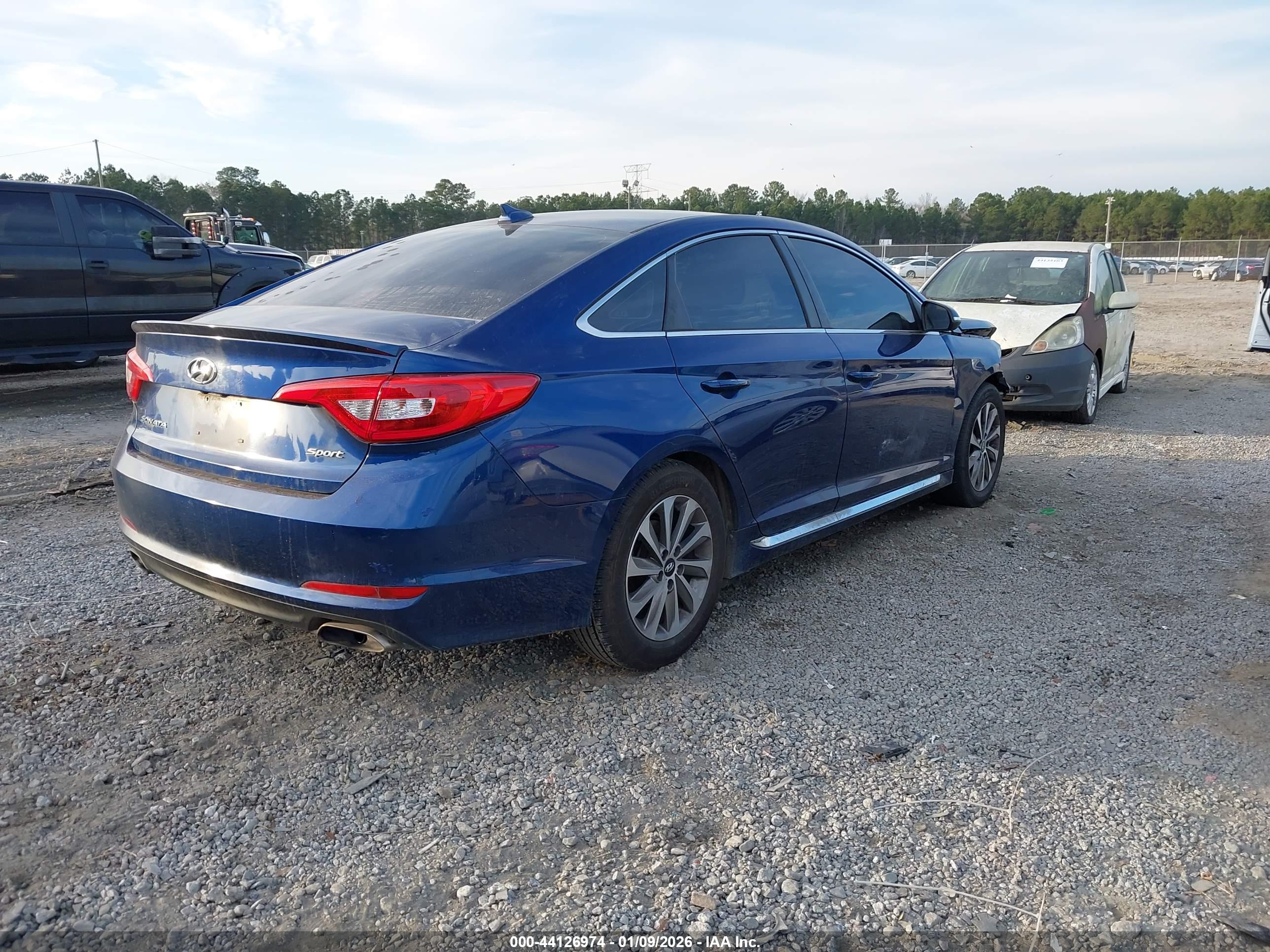 HYUNDAI SONATA image 4