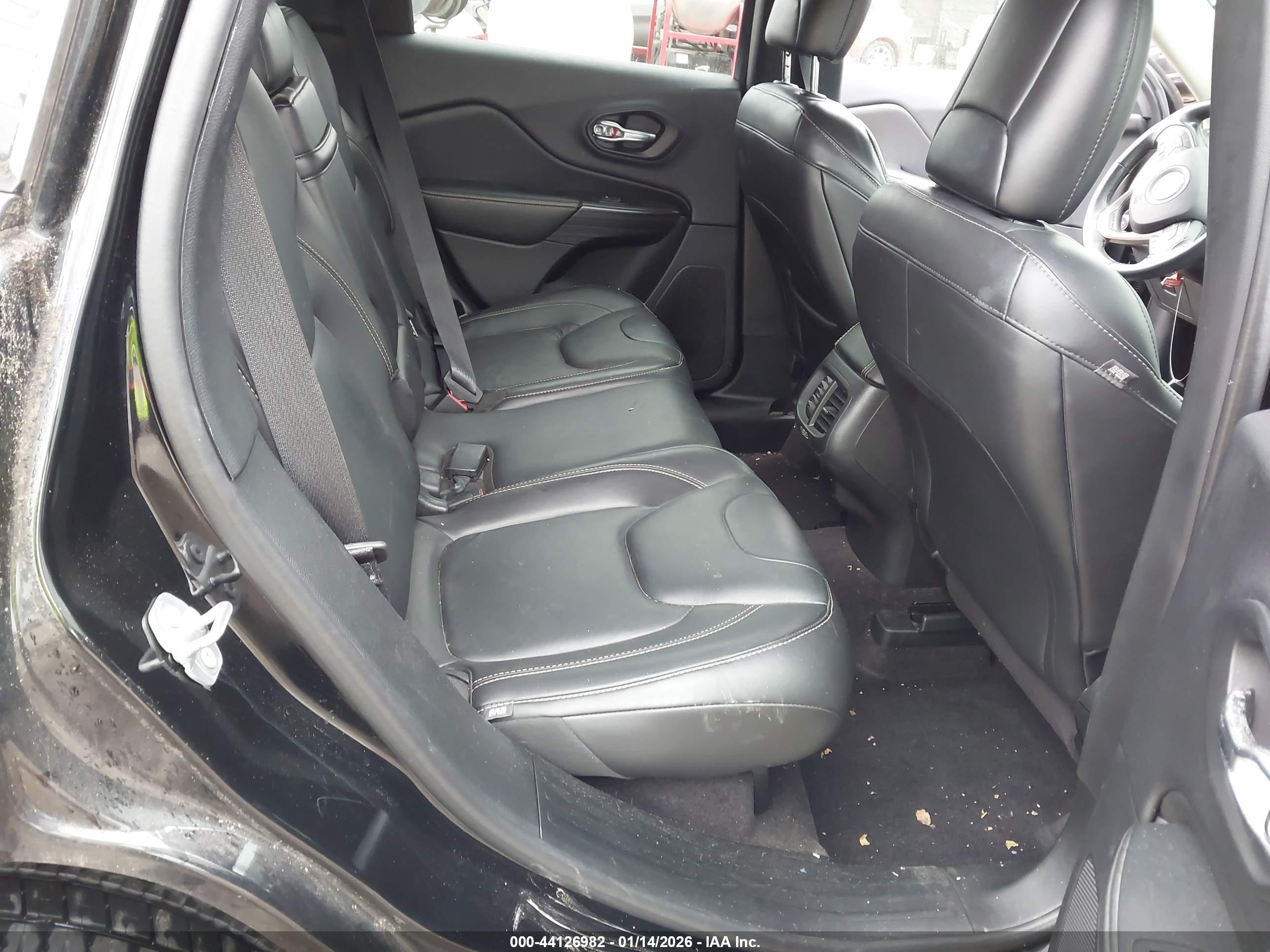 JEEP CHEROKEE image 8
