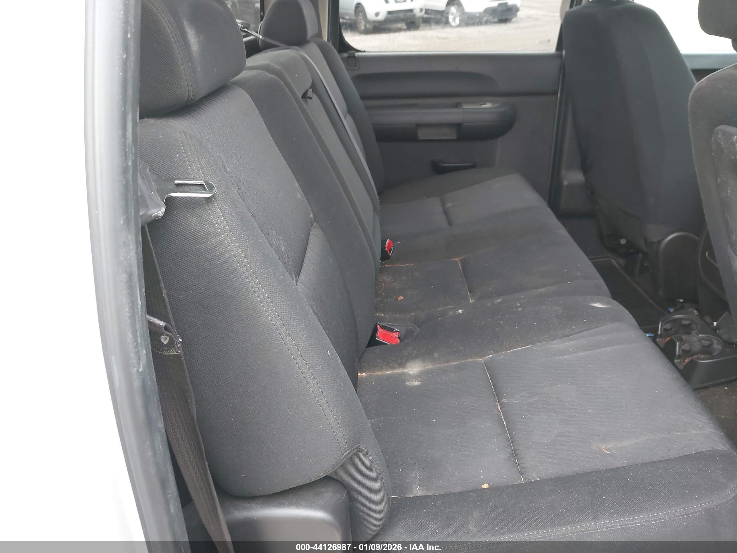 GMC SIERRA image 8