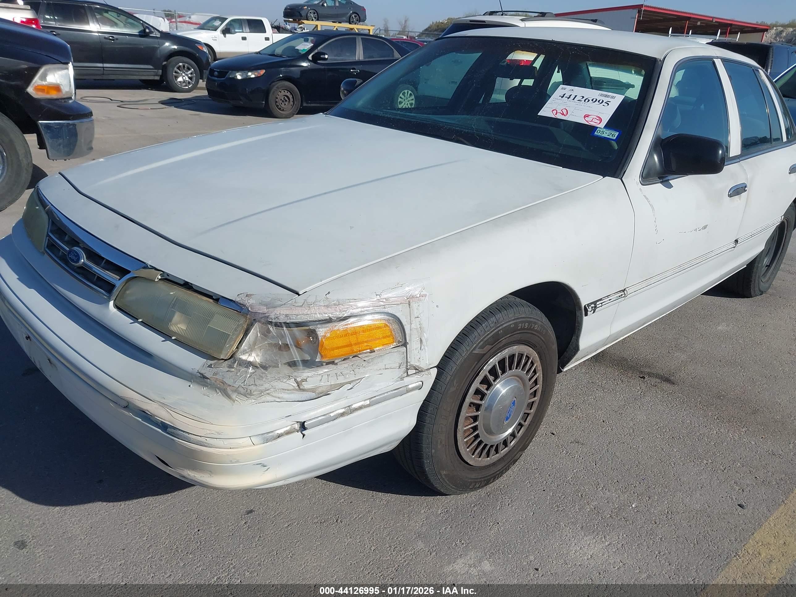 FORD CROWN image 6