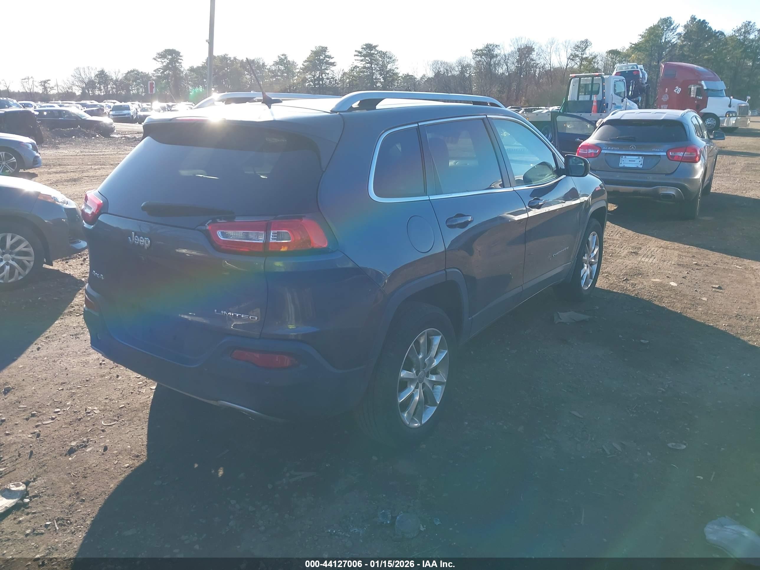 JEEP CHEROKEE image 4