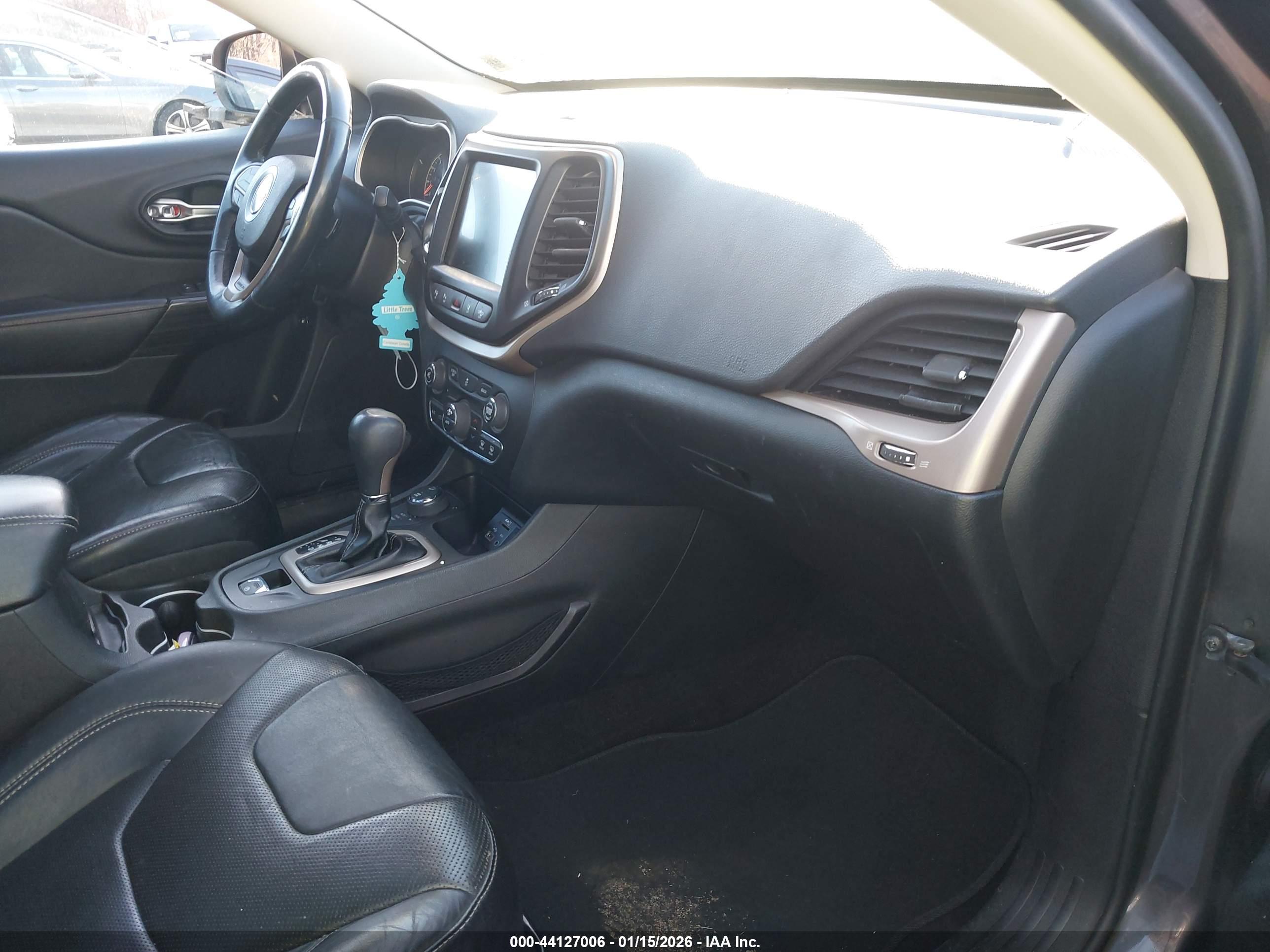 JEEP CHEROKEE image 5