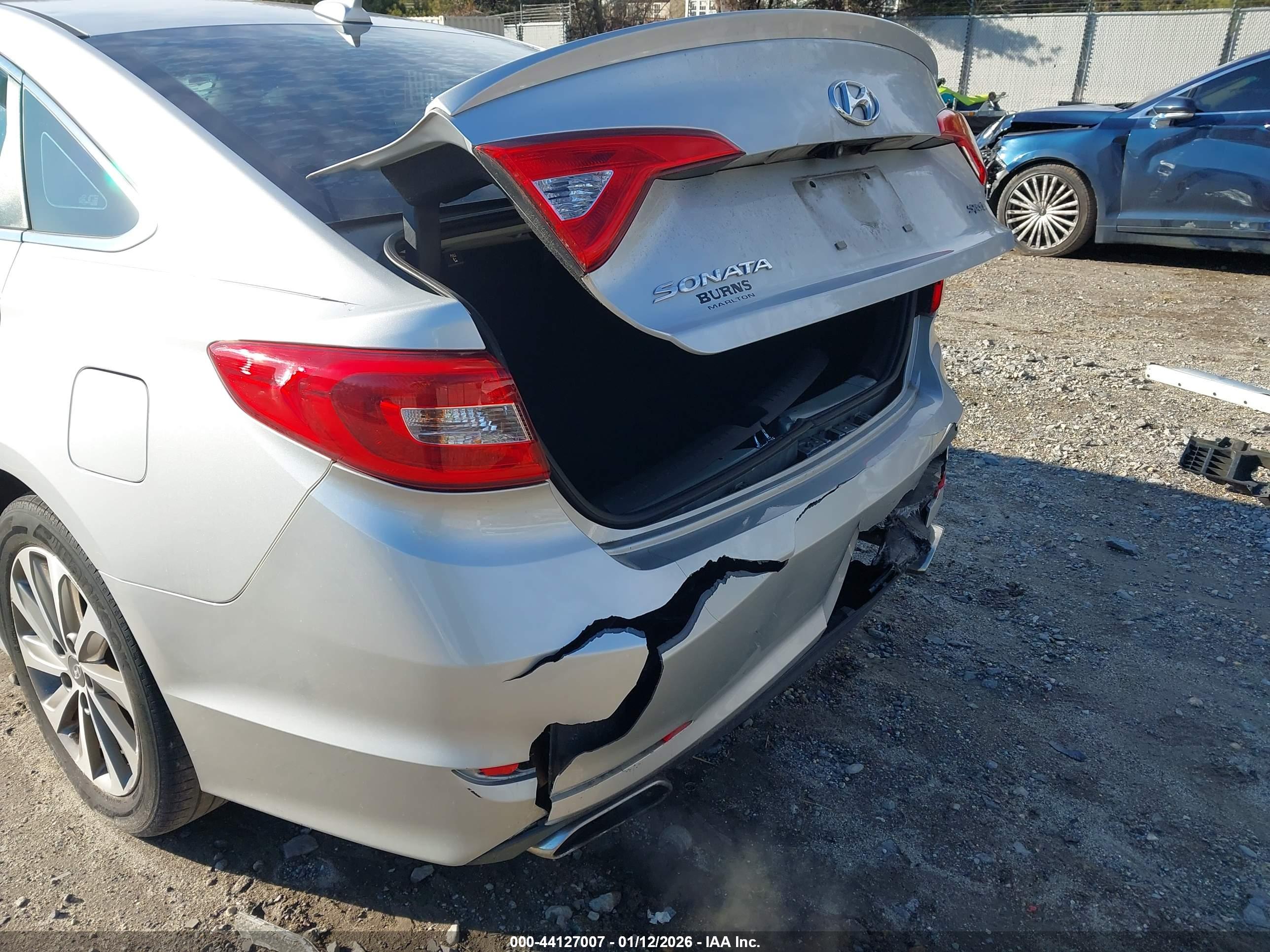 HYUNDAI SONATA image 6
