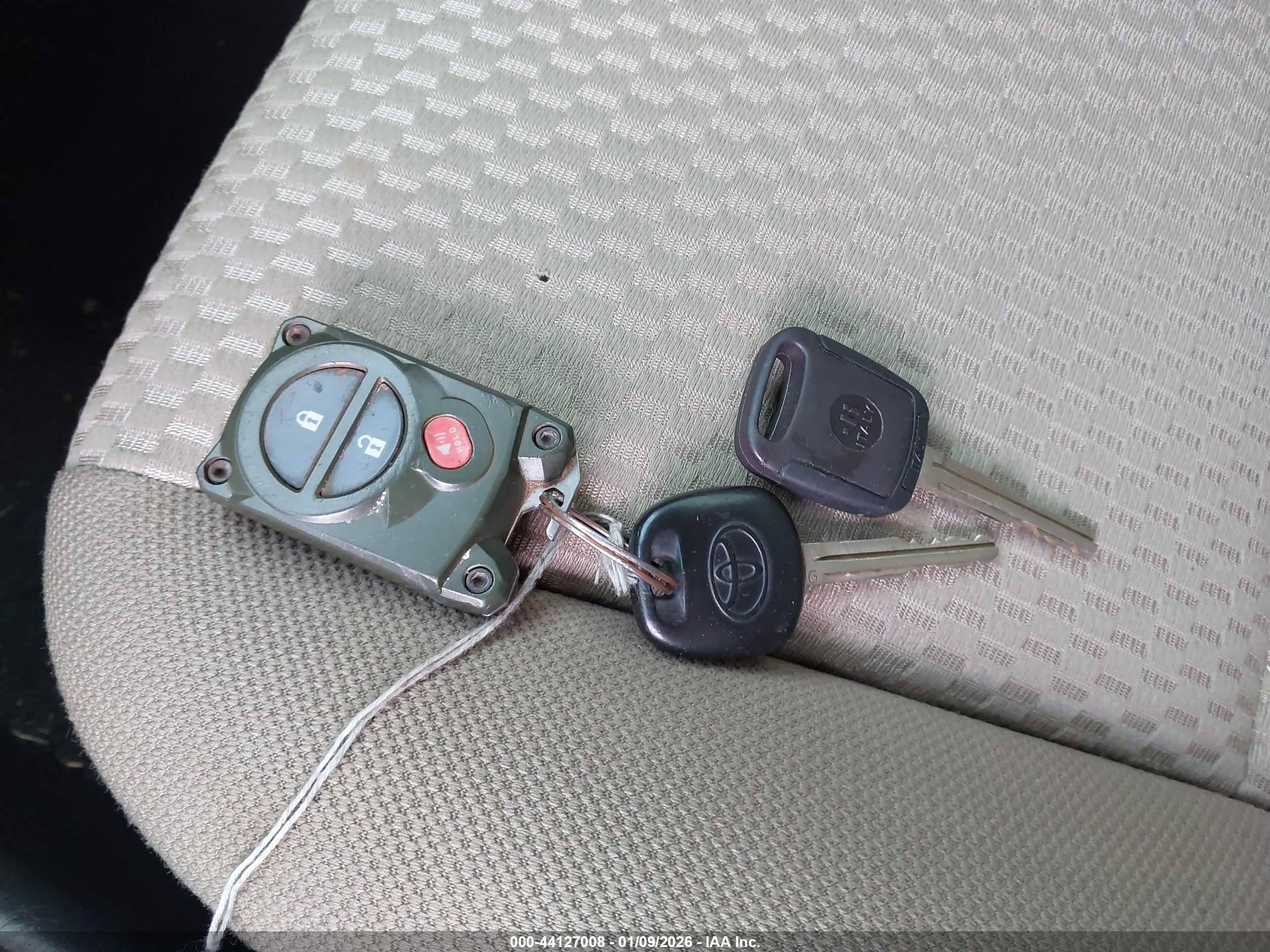 TOYOTA TACOMA image 11