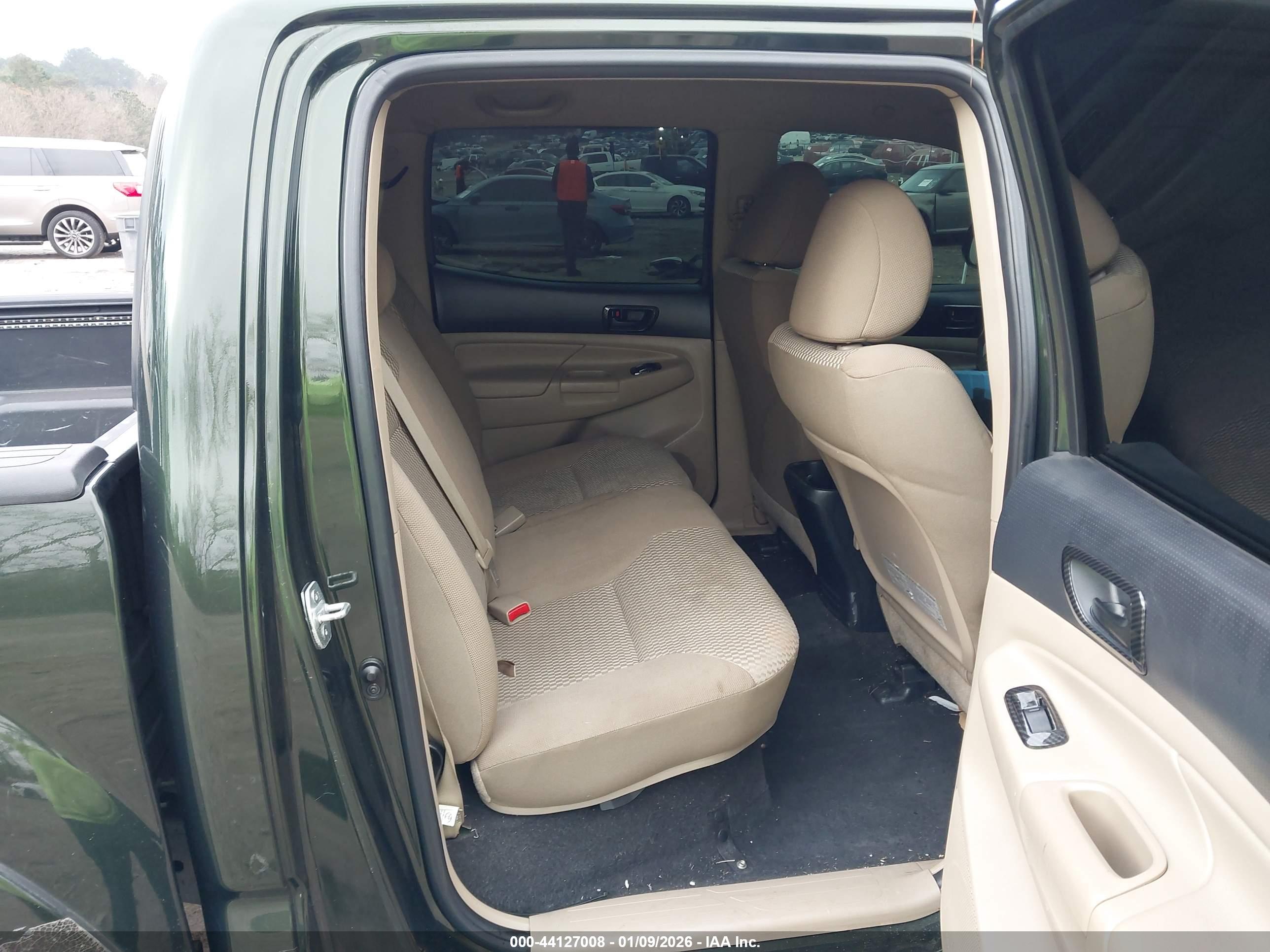 TOYOTA TACOMA image 8