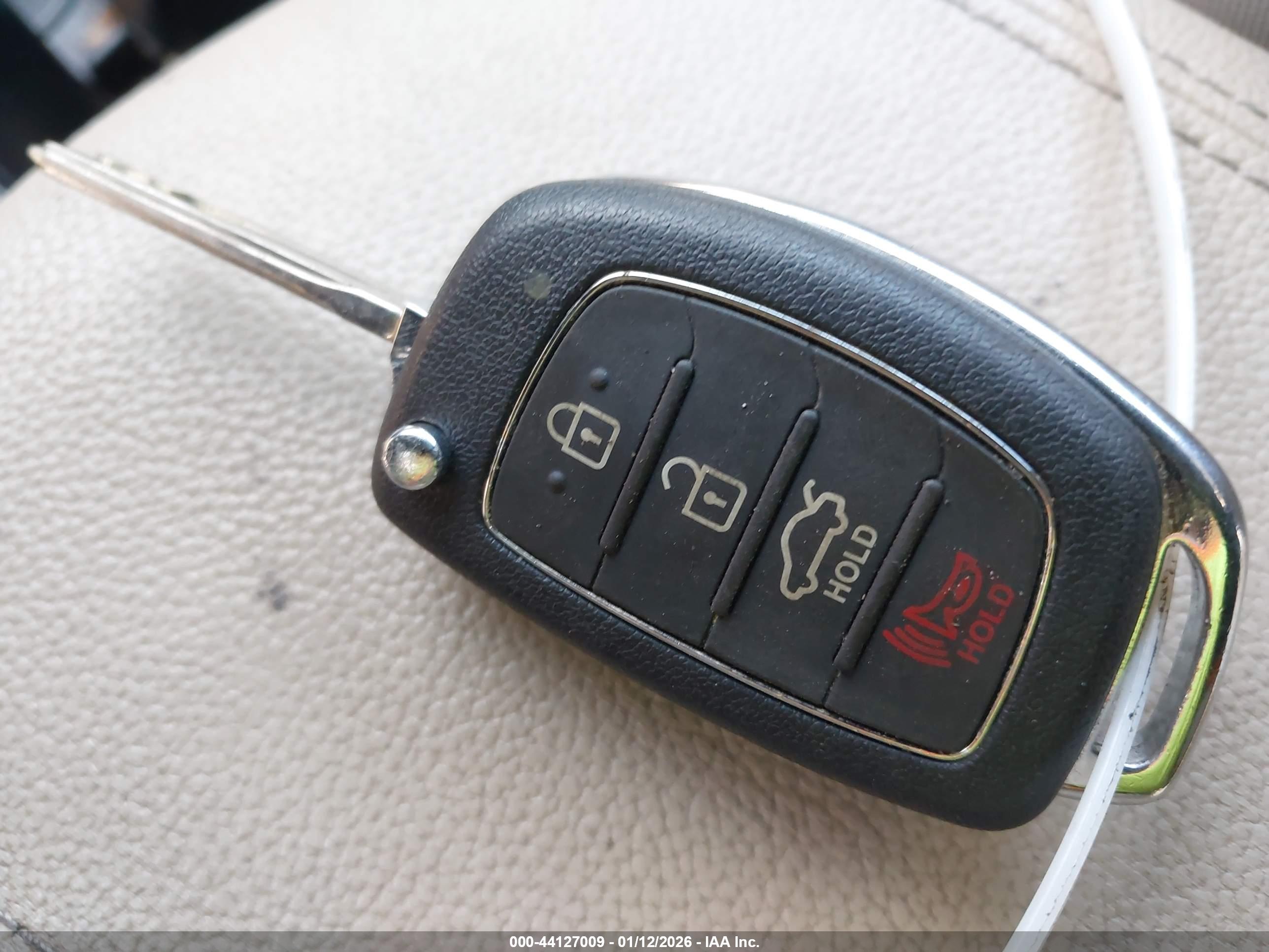 HYUNDAI SONATA image 11