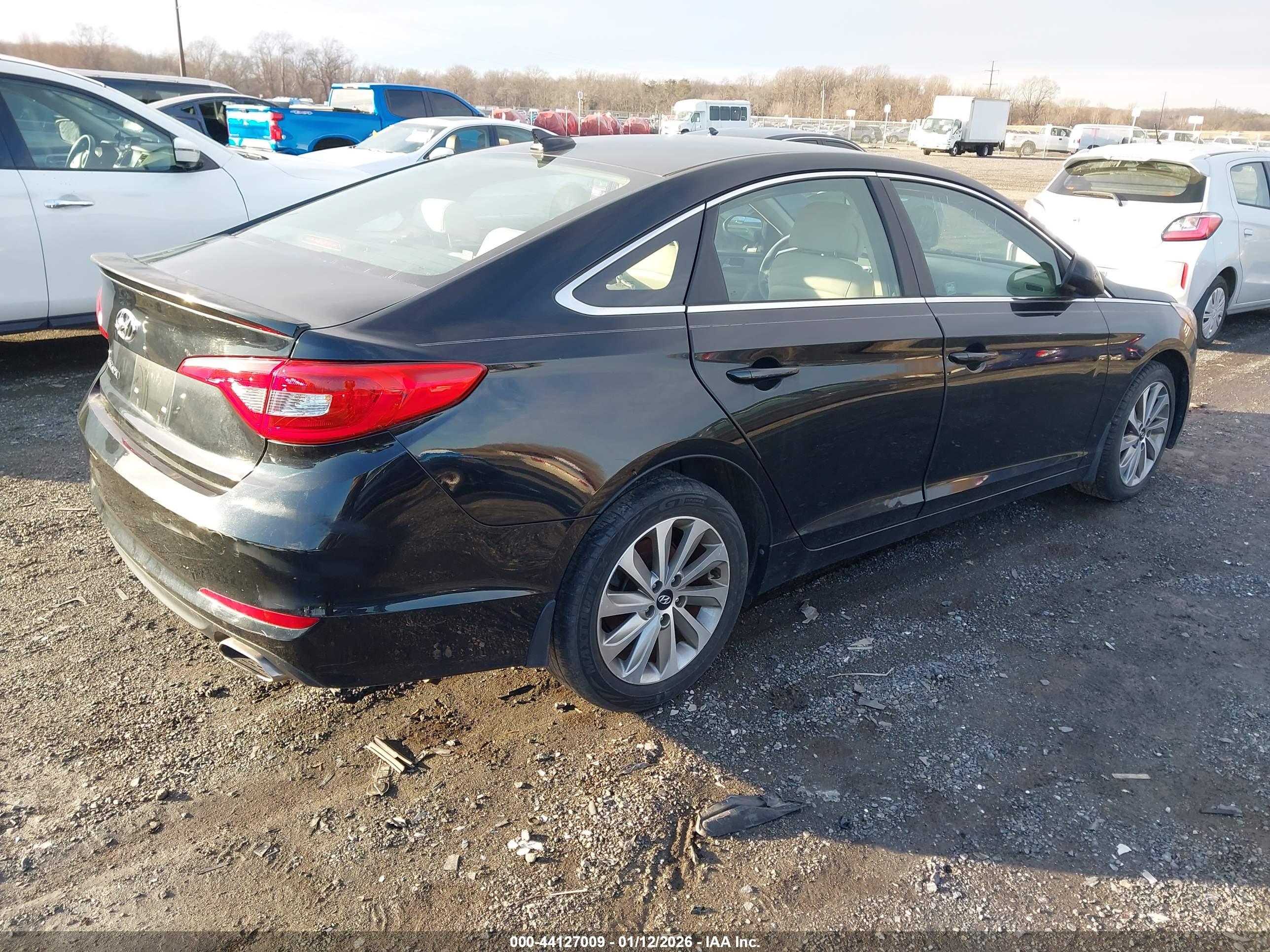 HYUNDAI SONATA image 4