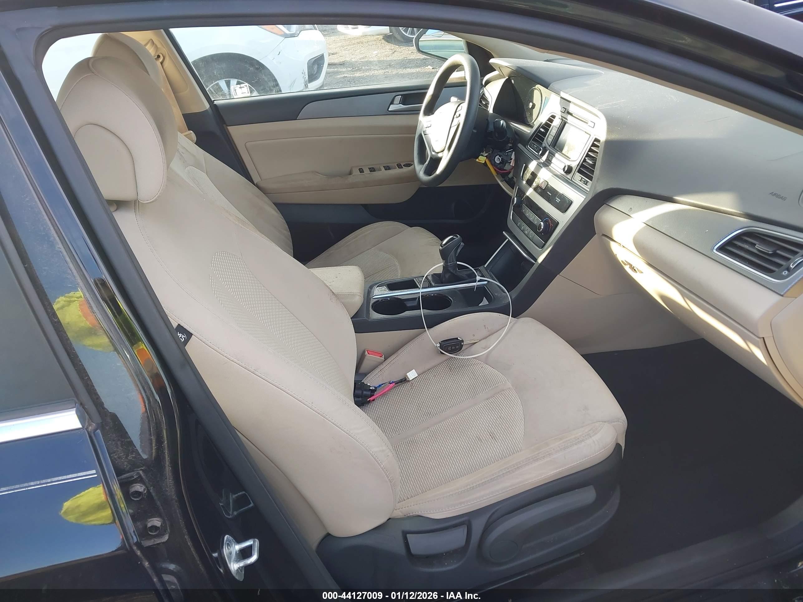 HYUNDAI SONATA image 5