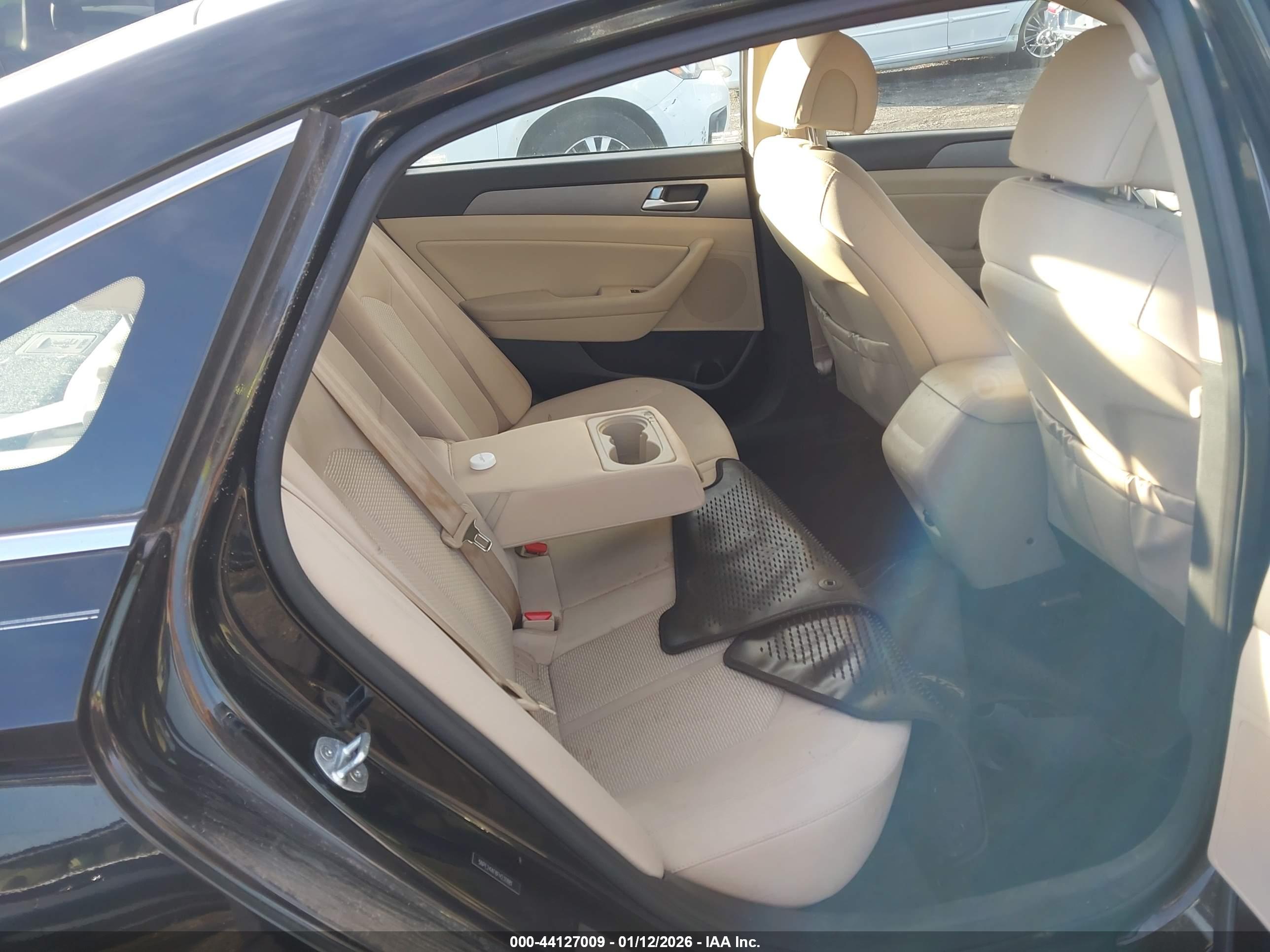 HYUNDAI SONATA image 8