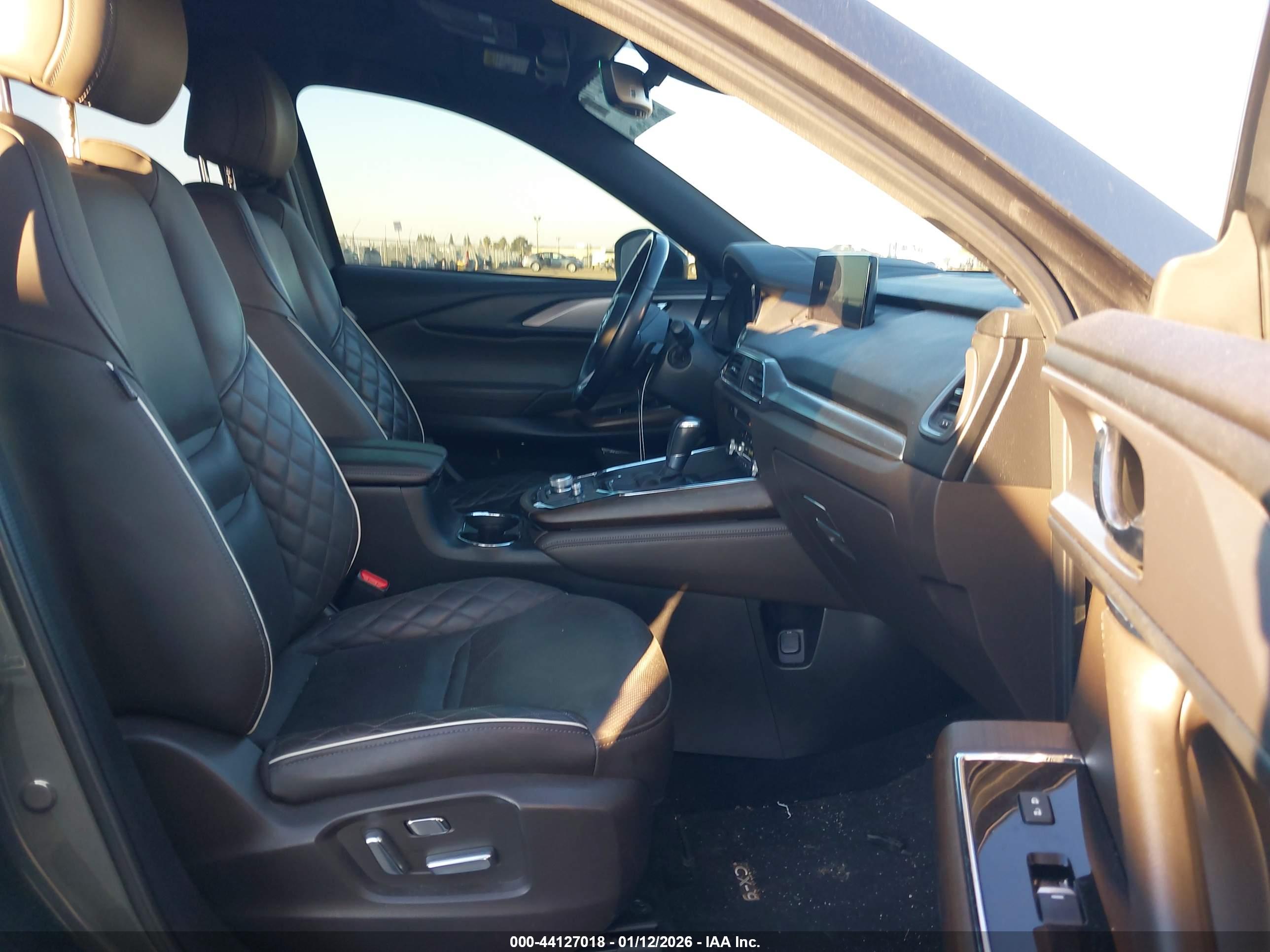 MAZDA CX-9 image 5